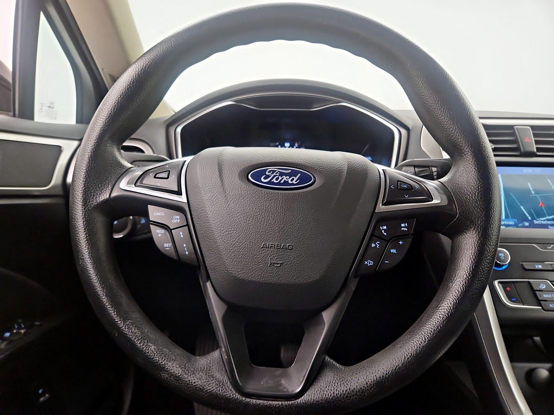 Thumbnail: 2020 Ford Fusion - 10