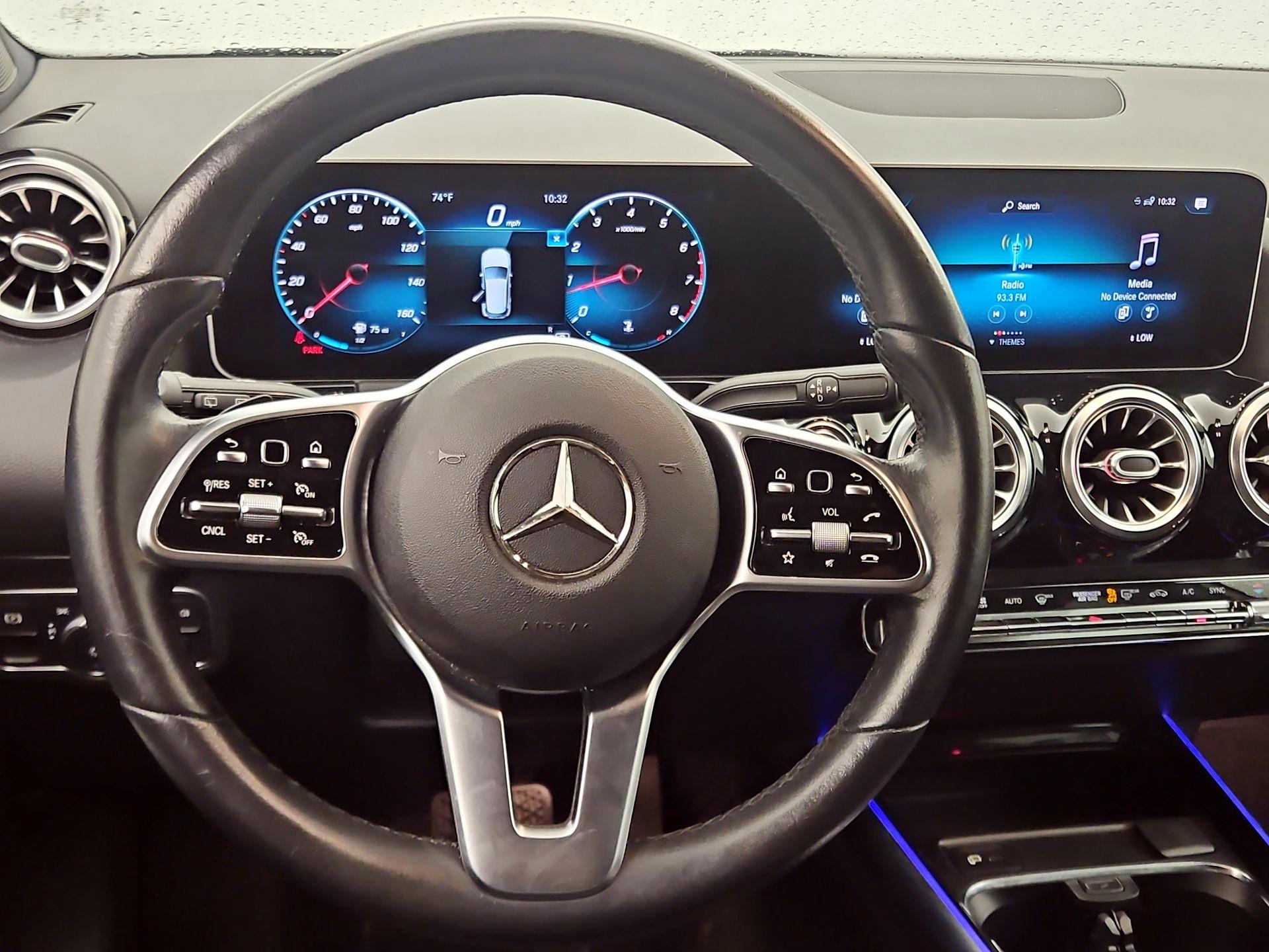 Thumbnail: 2021 Mercedes-Benz GLA - 10