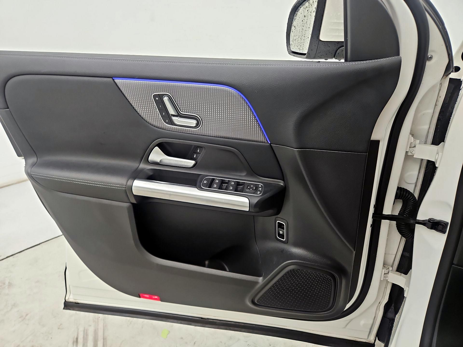 Thumbnail: 2021 Mercedes-Benz GLA - 12