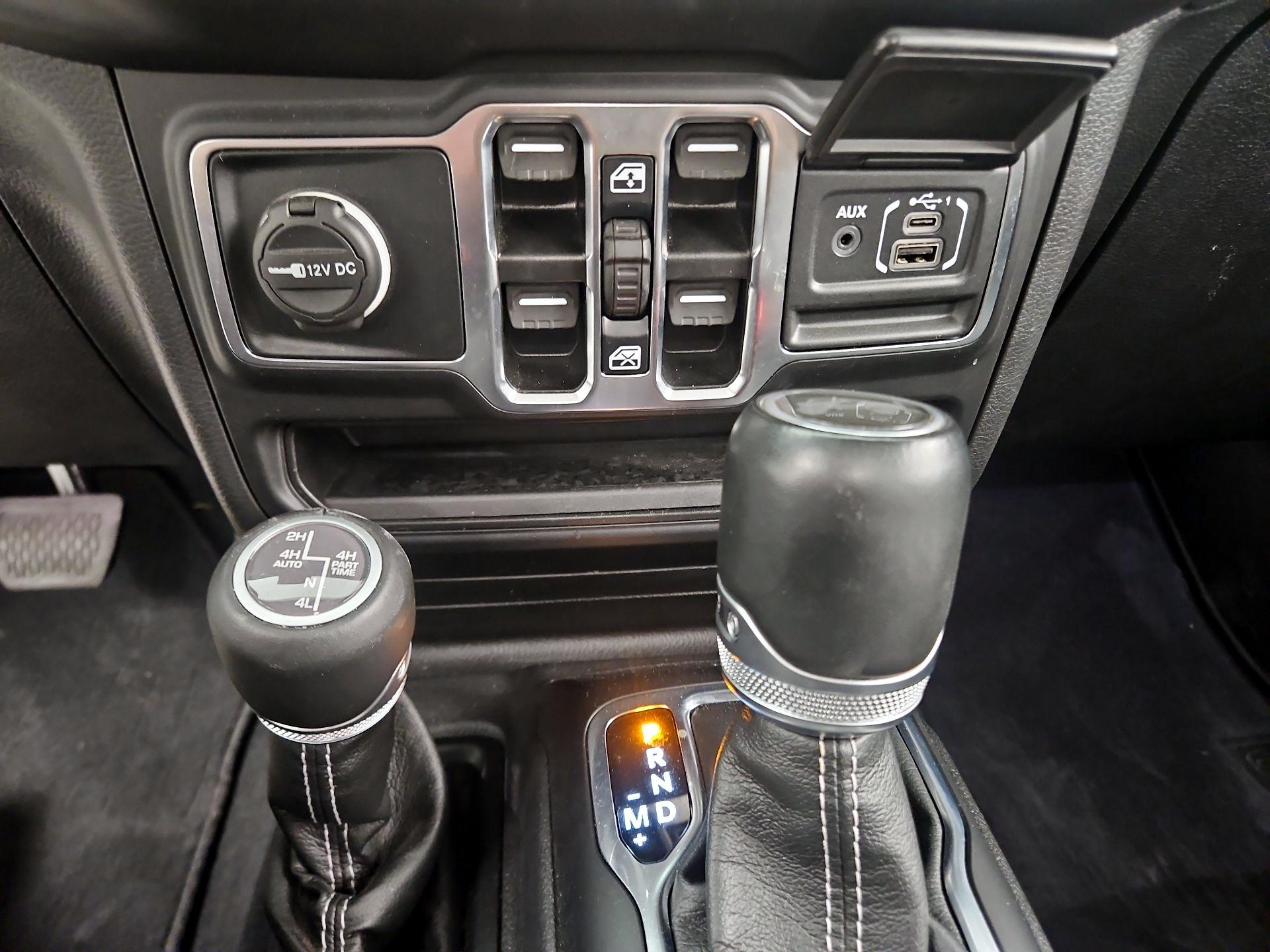 Thumbnail: 2022 Jeep Wrangler - 18