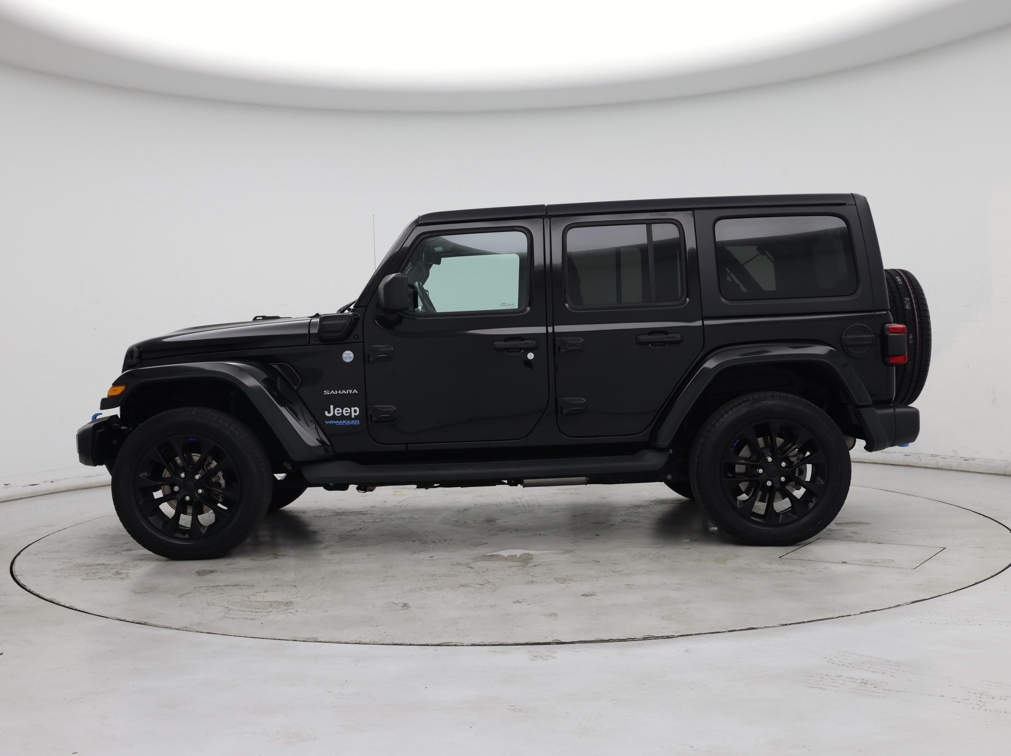 Thumbnail: 2022 Jeep Wrangler - 3