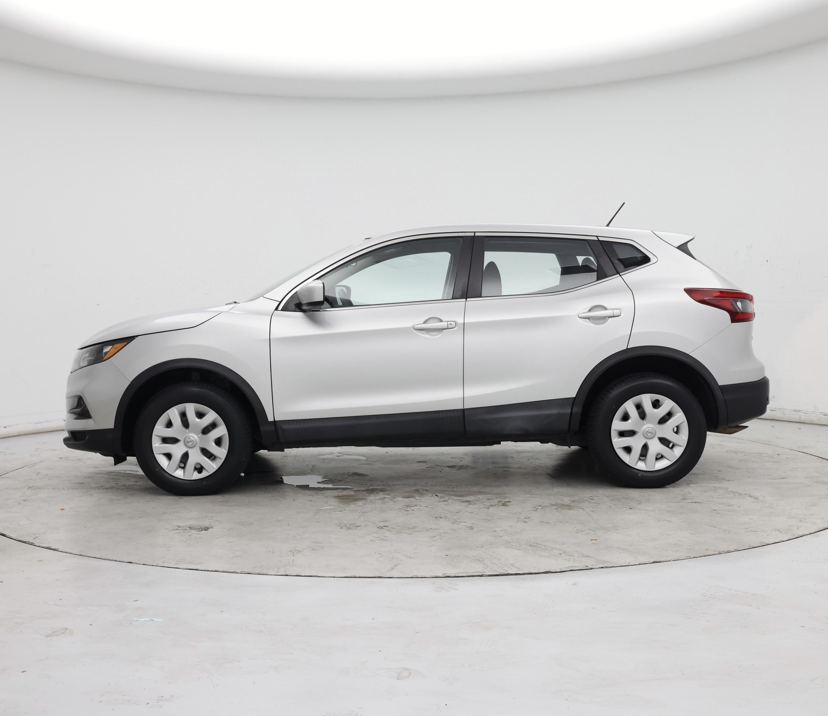 Thumbnail: 2020 Nissan Rogue Sport - 3