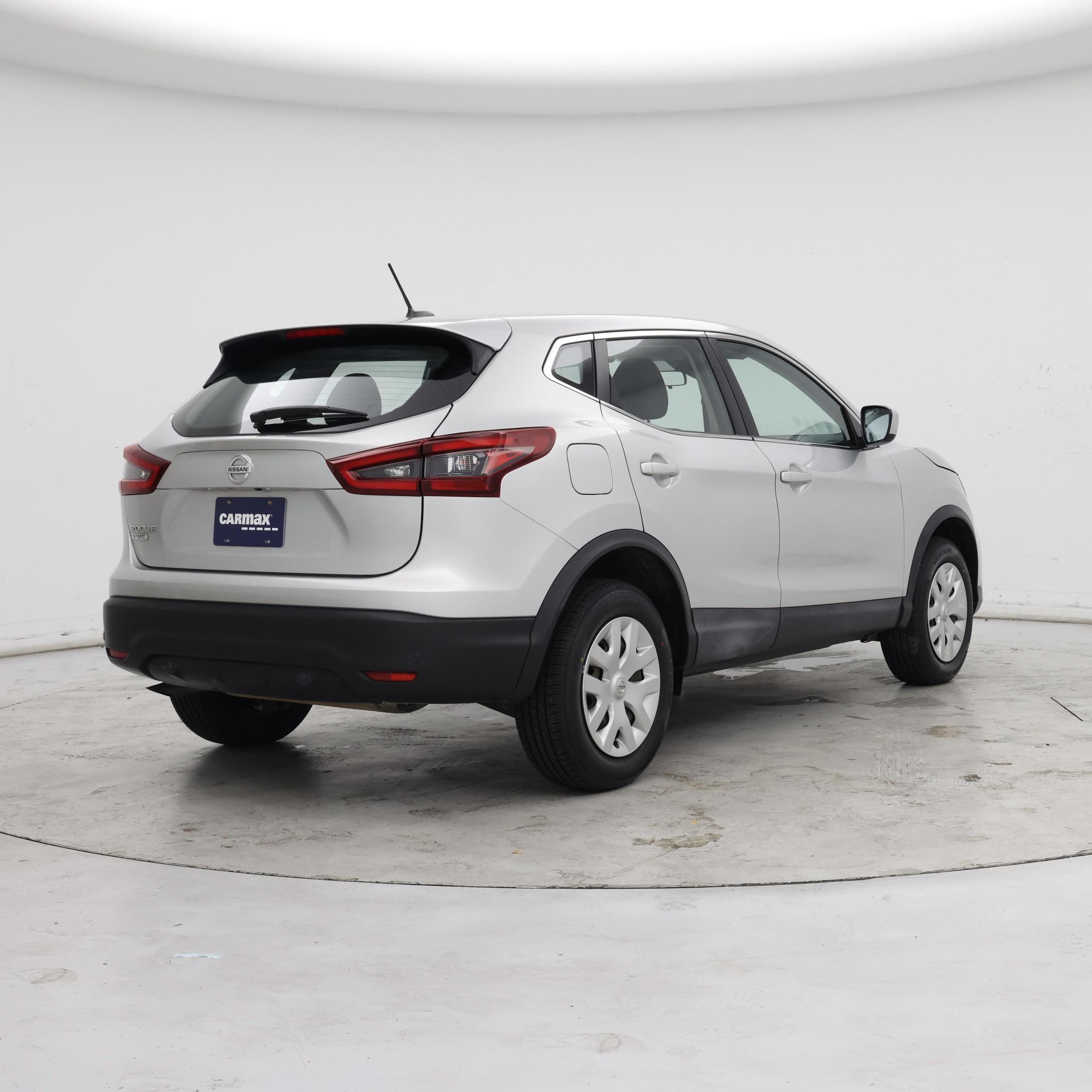Thumbnail: 2020 Nissan Rogue Sport - 8