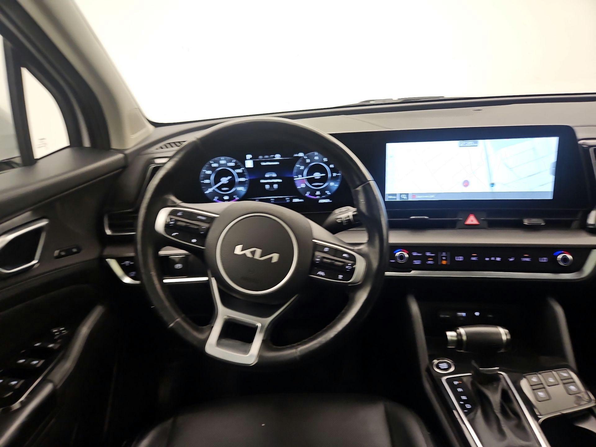 Thumbnail: 2023 Kia Sportage - 10