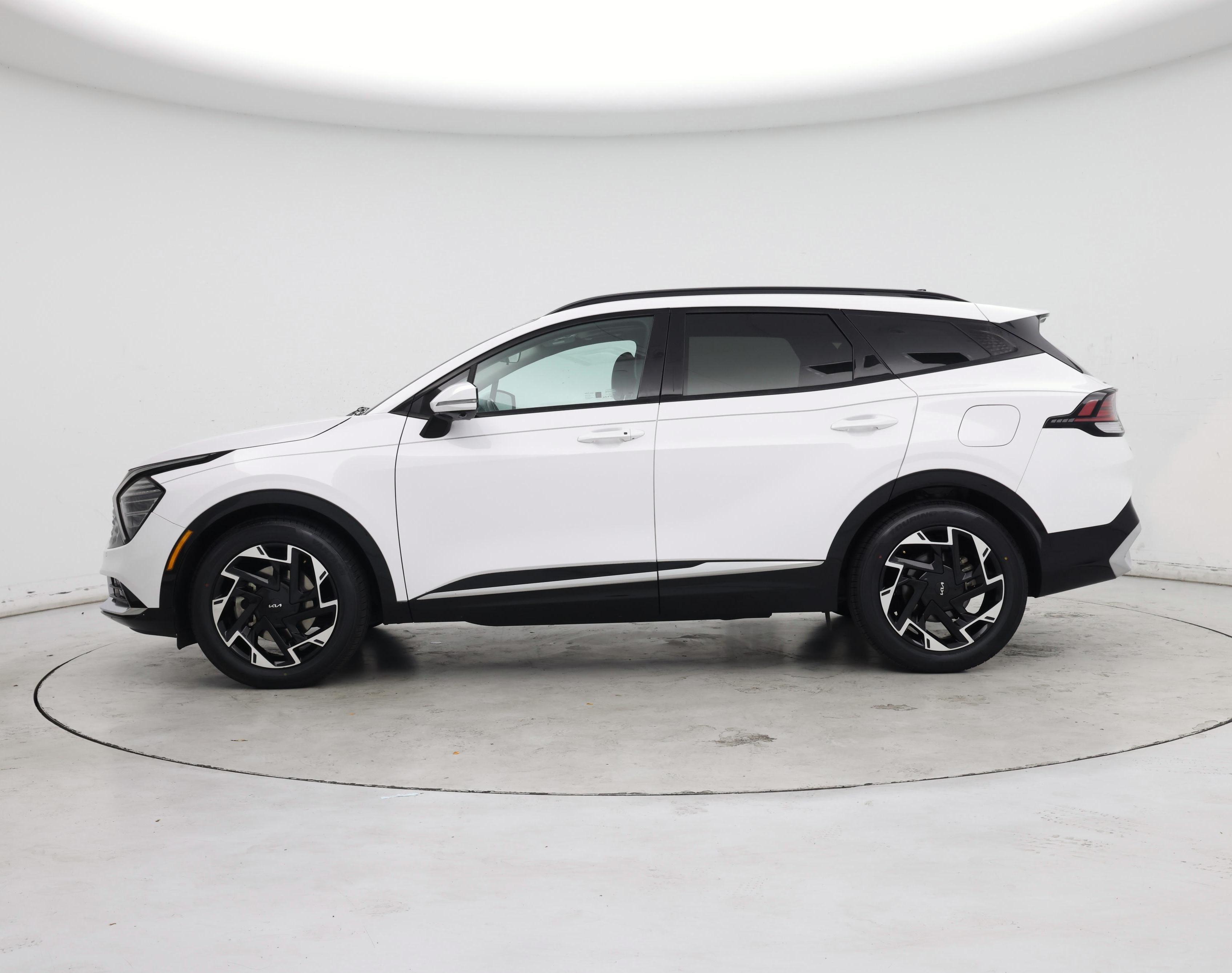 Thumbnail: 2023 Kia Sportage - 3