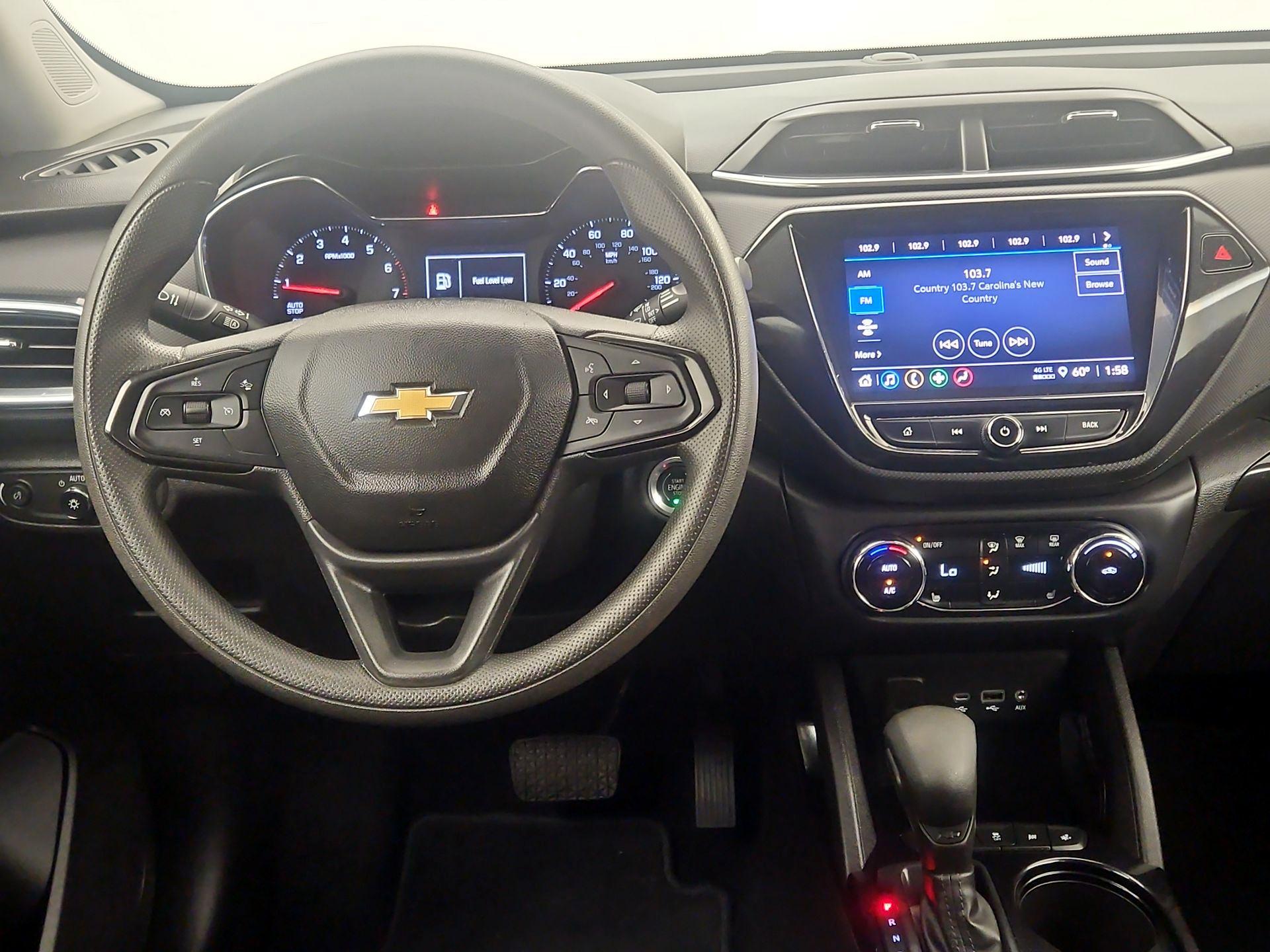 Thumbnail: 2023 Chevrolet TrailBlazer - 10