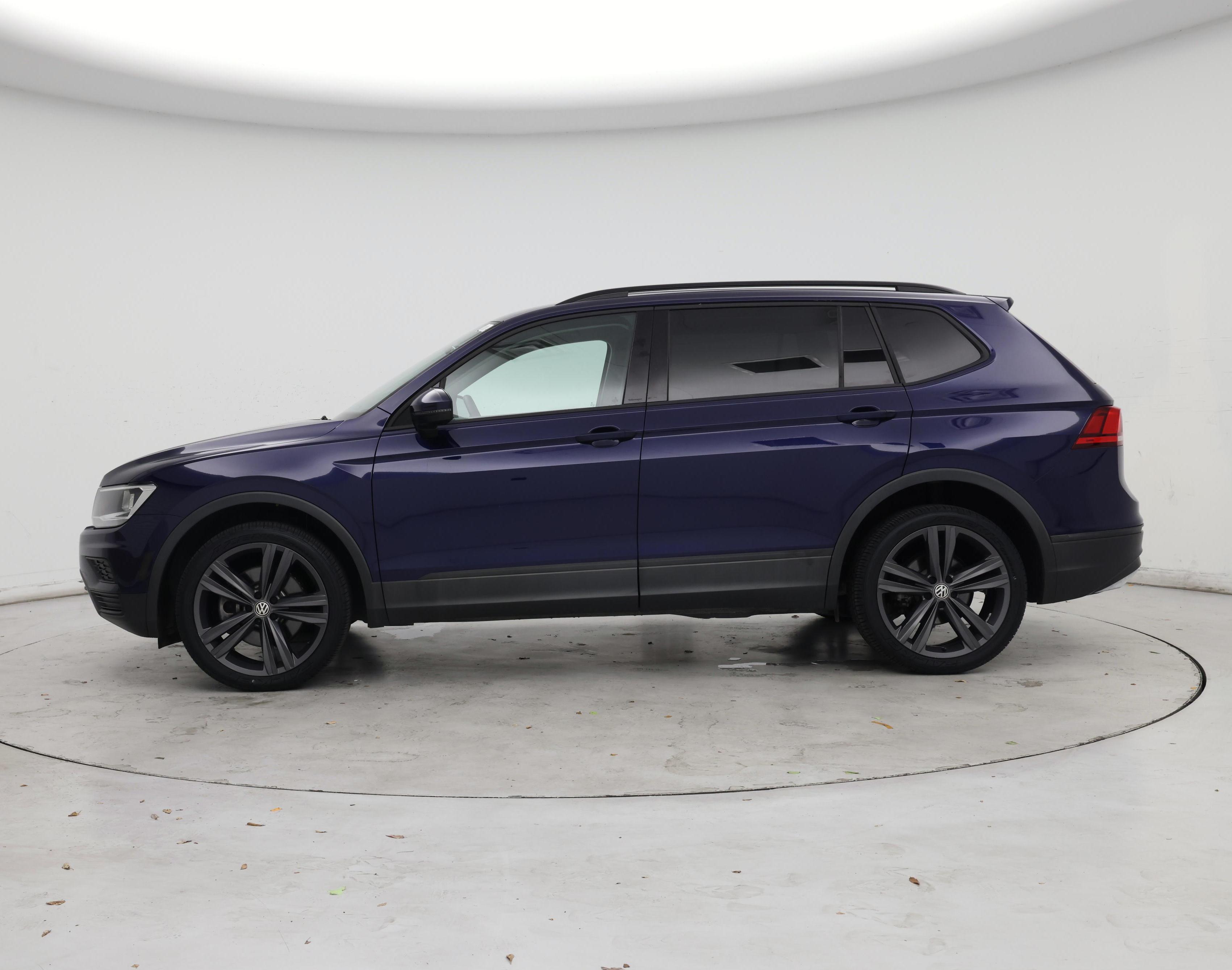 Thumbnail: 2021 Volkswagen Tiguan - 3
