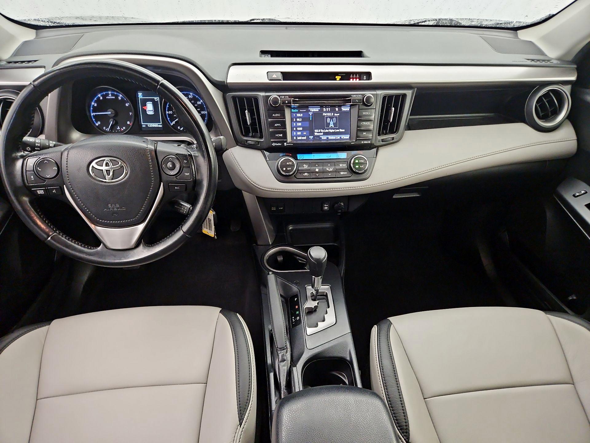 Thumbnail: 2017 Toyota RAV4 - 9