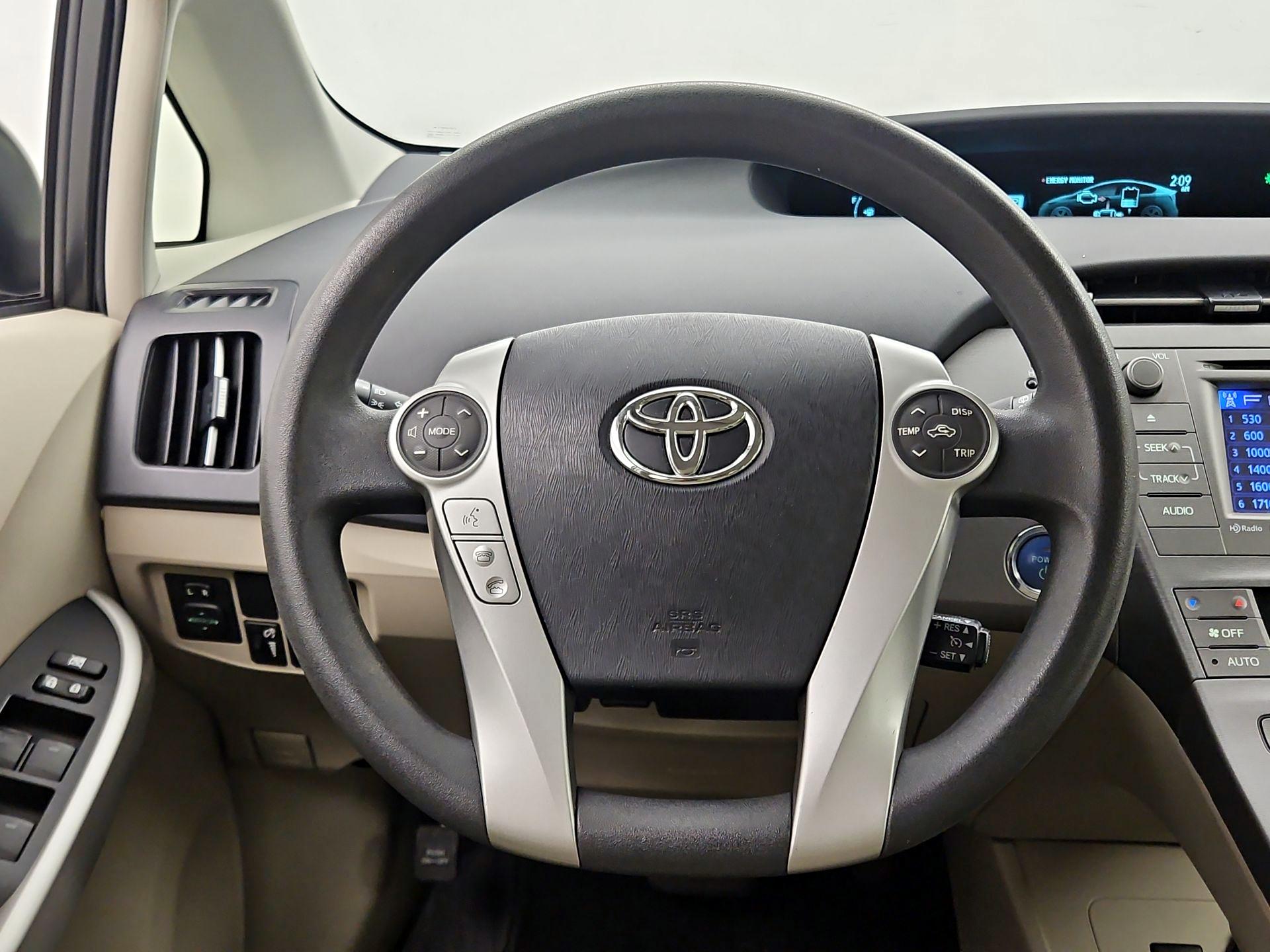 Thumbnail: 2015 Toyota Prius - 10