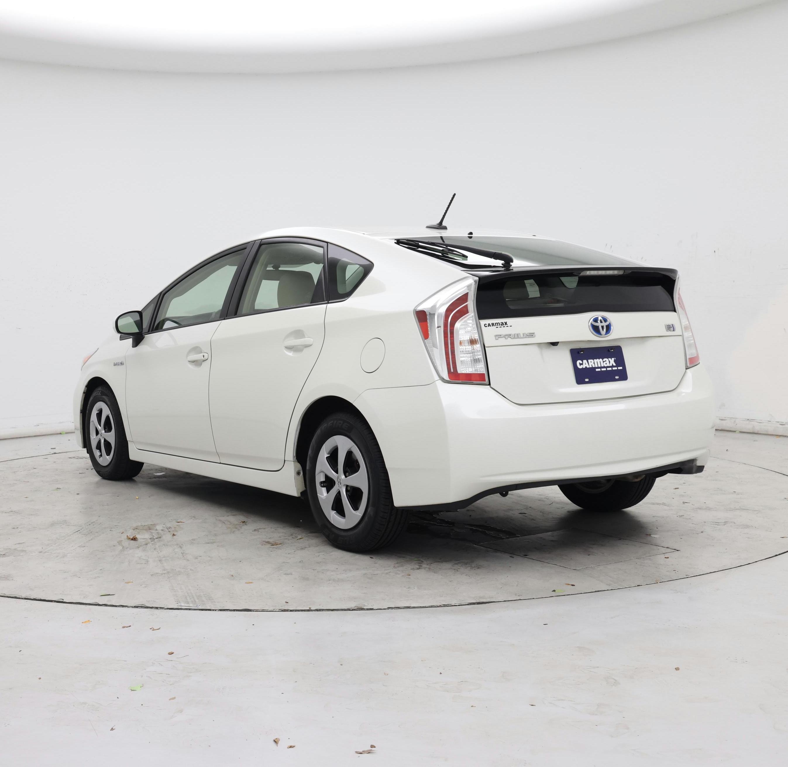 Thumbnail: 2015 Toyota Prius - 2
