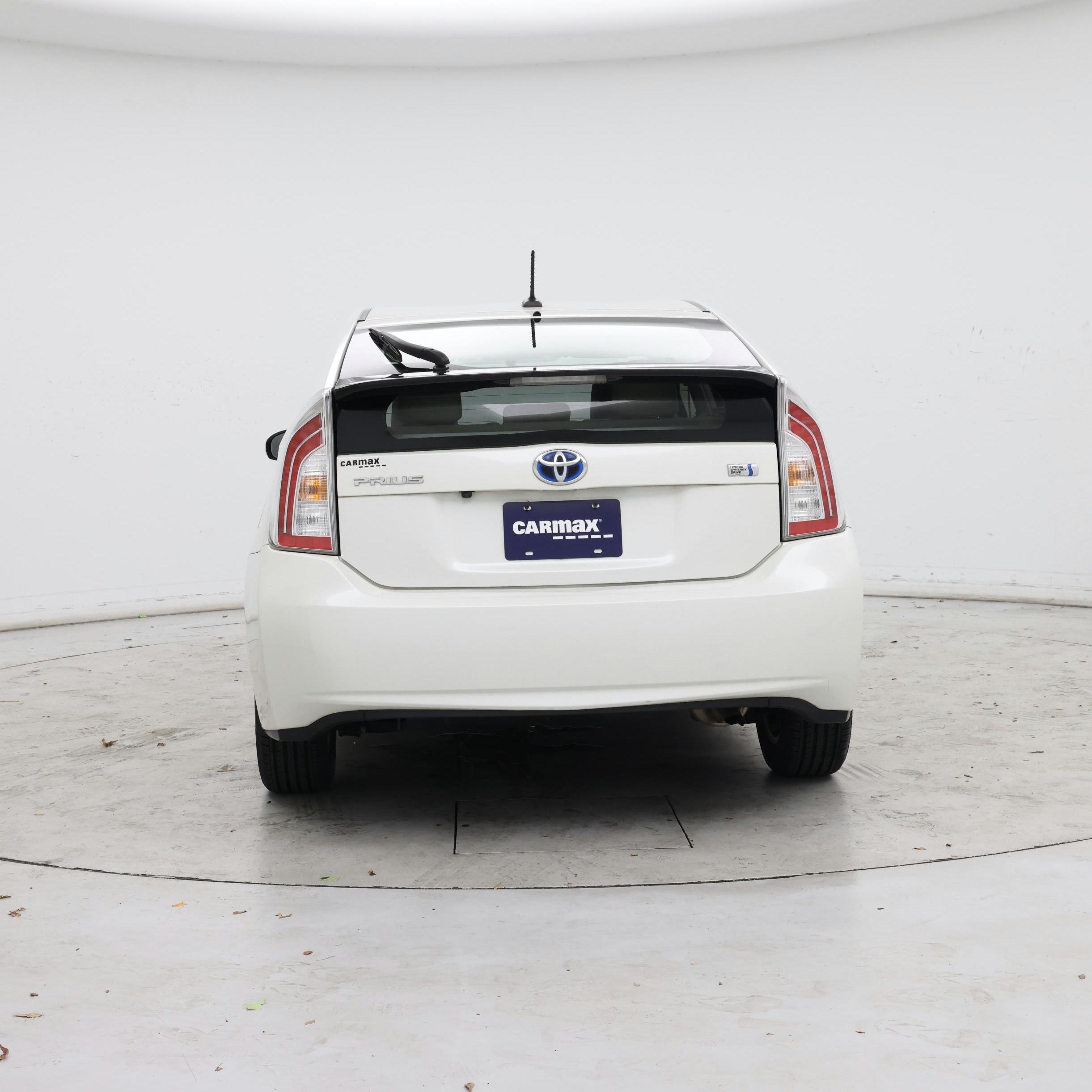 Thumbnail: 2015 Toyota Prius - 6