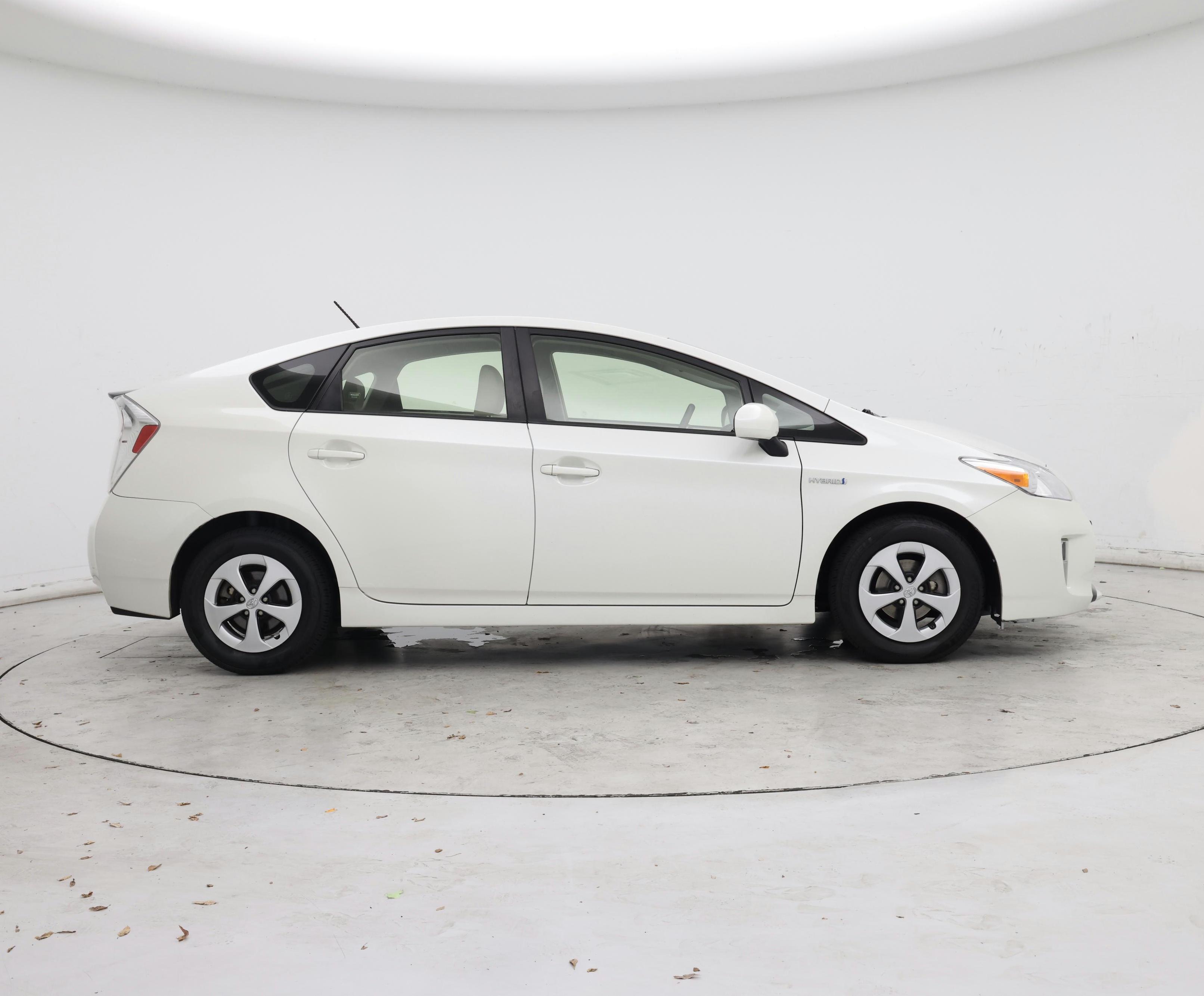 Thumbnail: 2015 Toyota Prius - 7