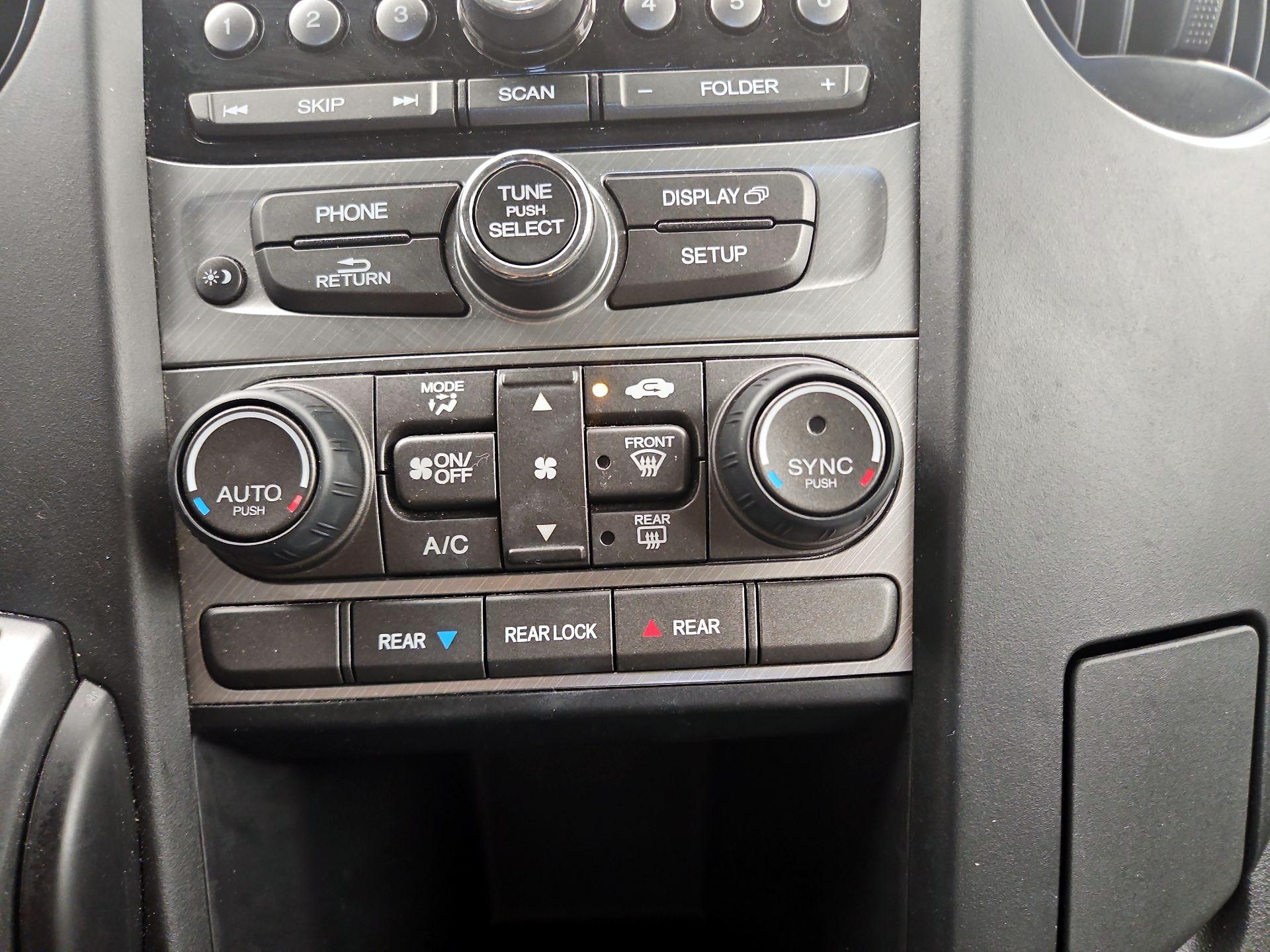 Thumbnail: 2014 Honda Pilot - 16