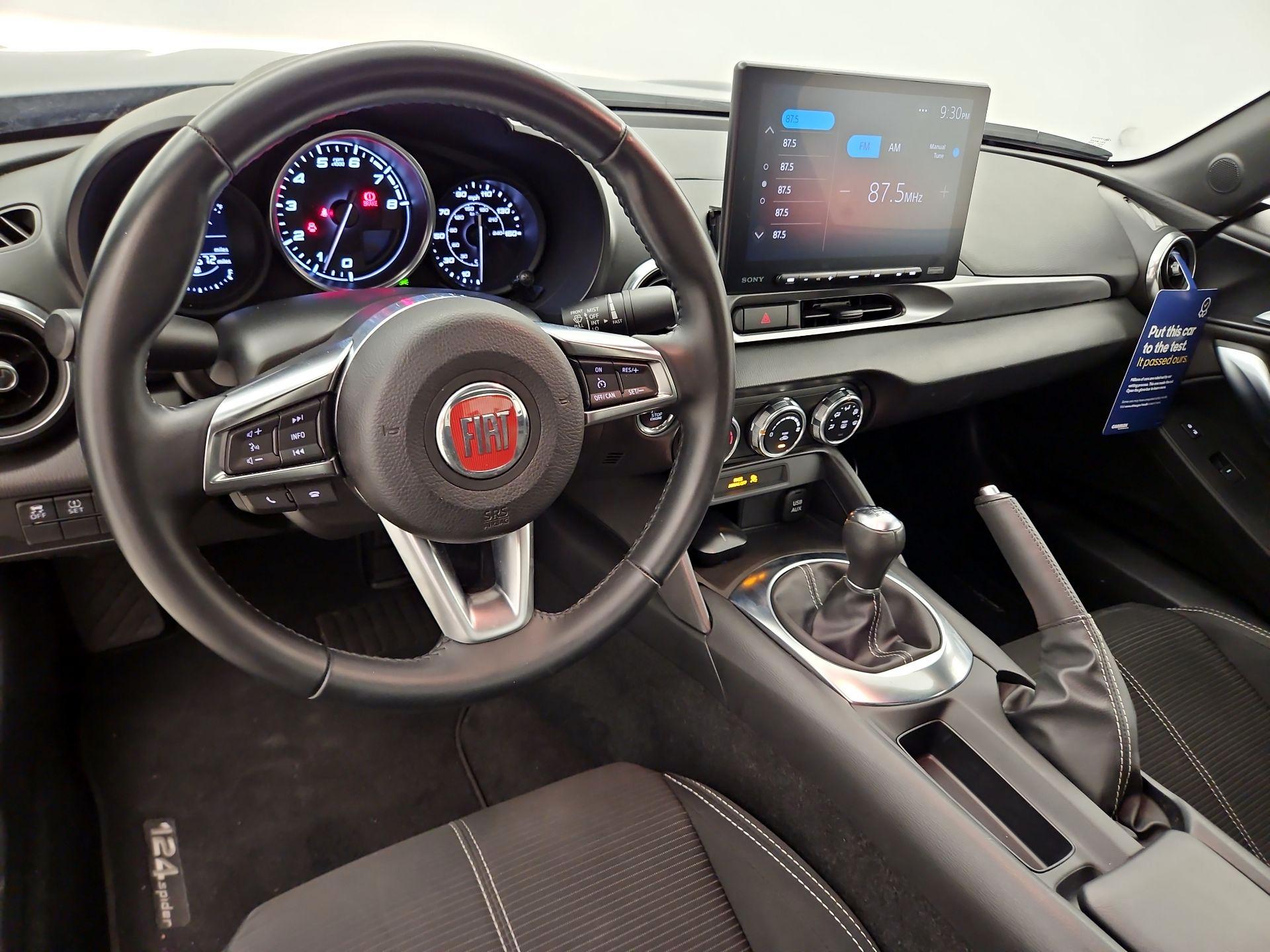 Thumbnail: 2018 Fiat 124 Spider - 9
