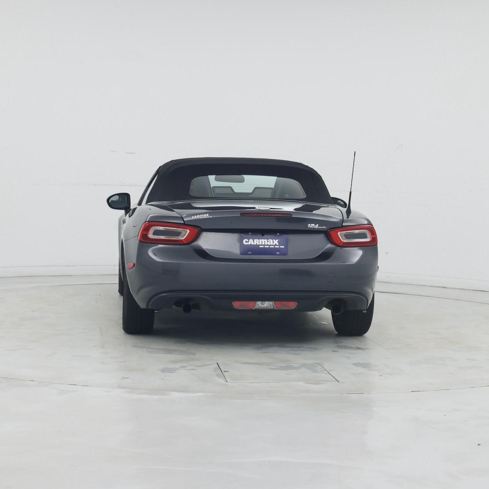 Thumbnail: 2018 Fiat 124 Spider - 6