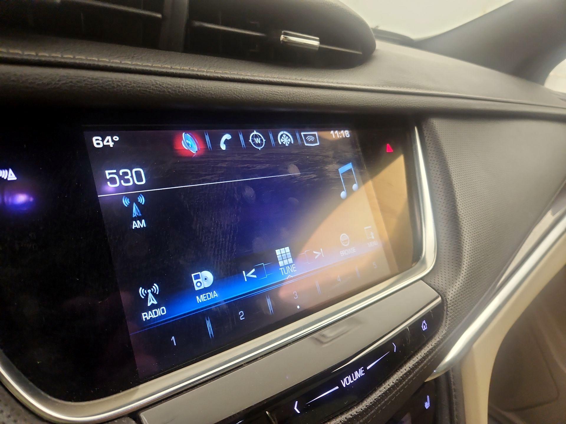 Thumbnail: 2017 Cadillac XT5 - 15