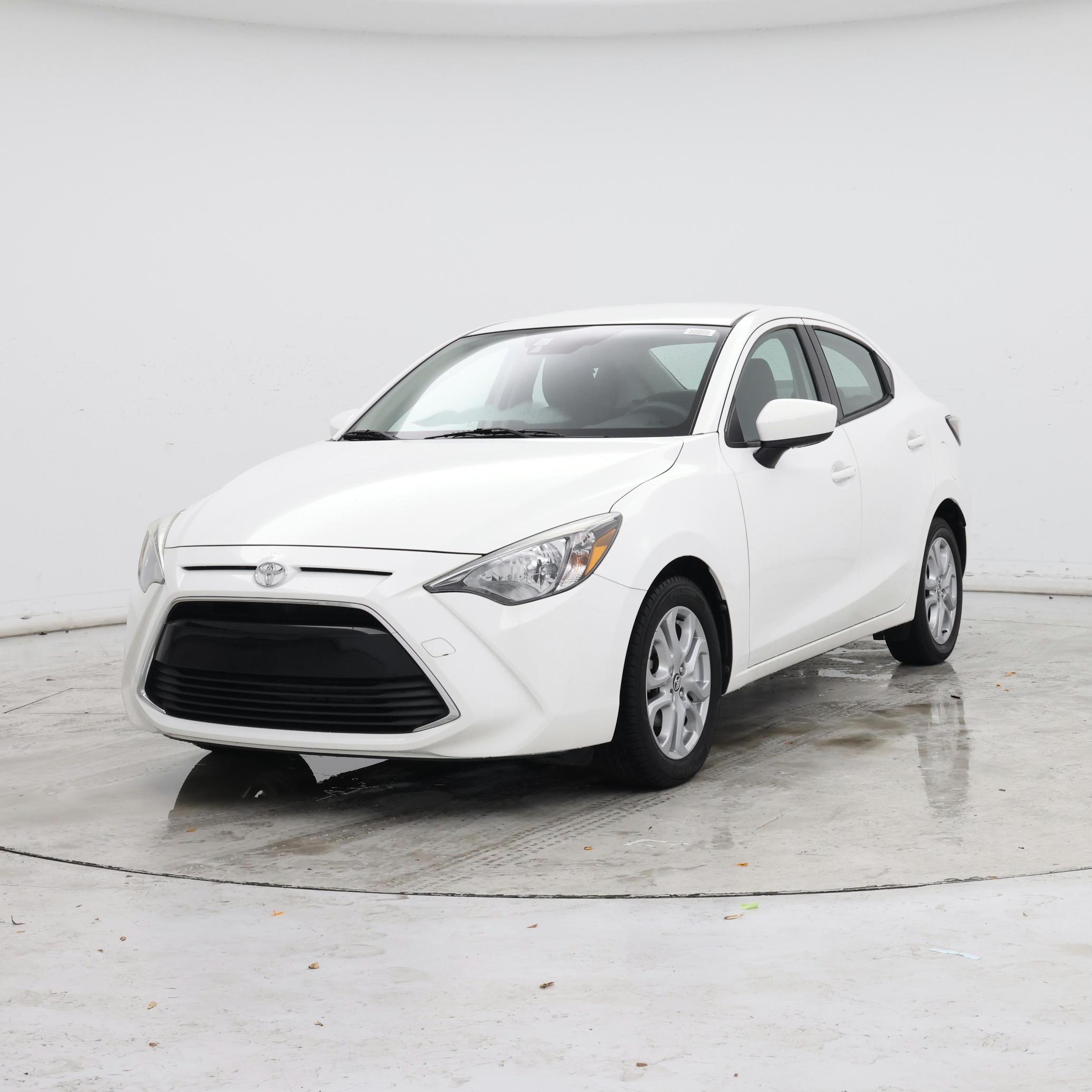 Thumbnail: 2018 Toyota Yaris iA - 4