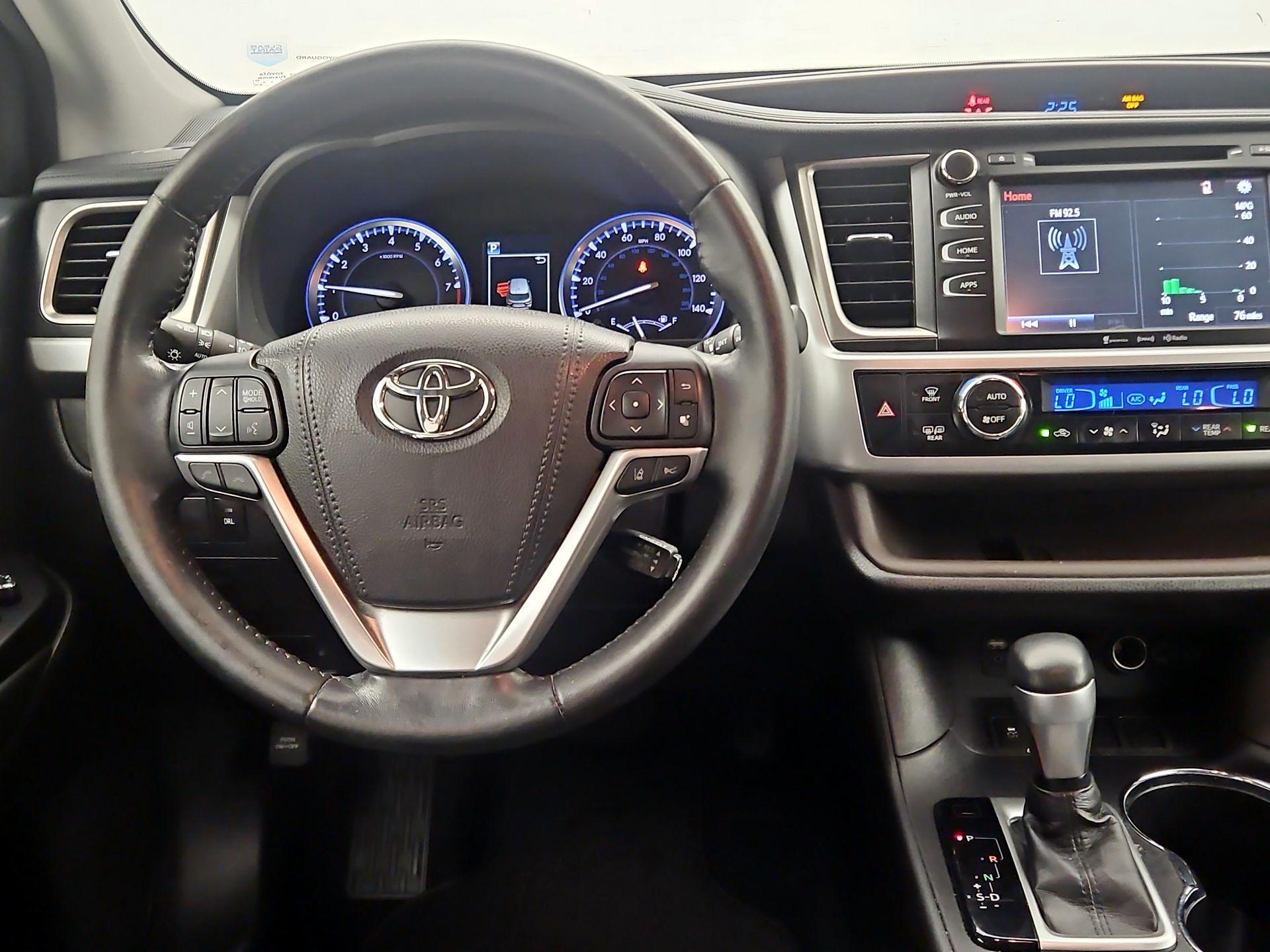 Thumbnail: 2018 Toyota Highlander - 10