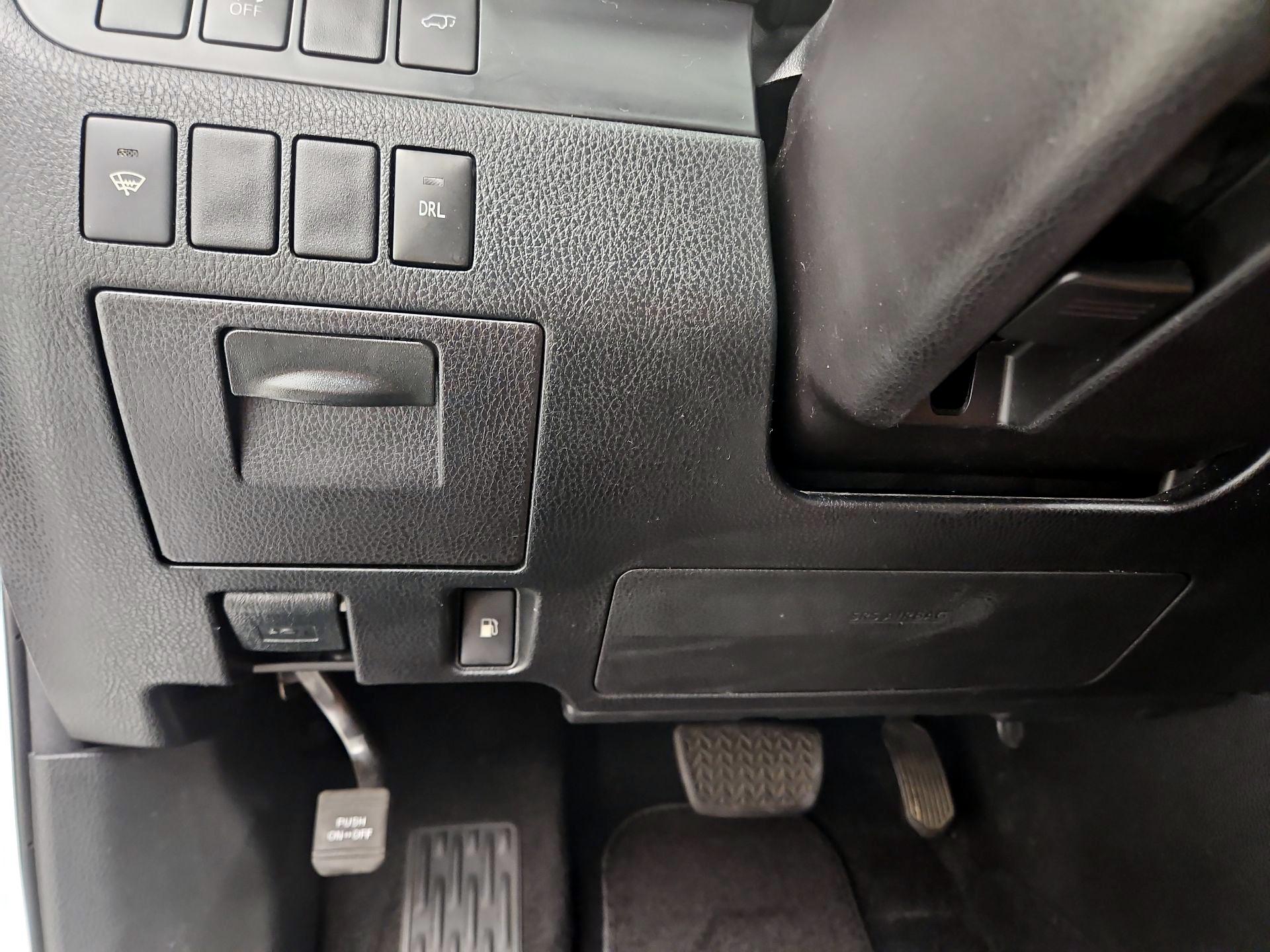 Thumbnail: 2018 Toyota Highlander - 13