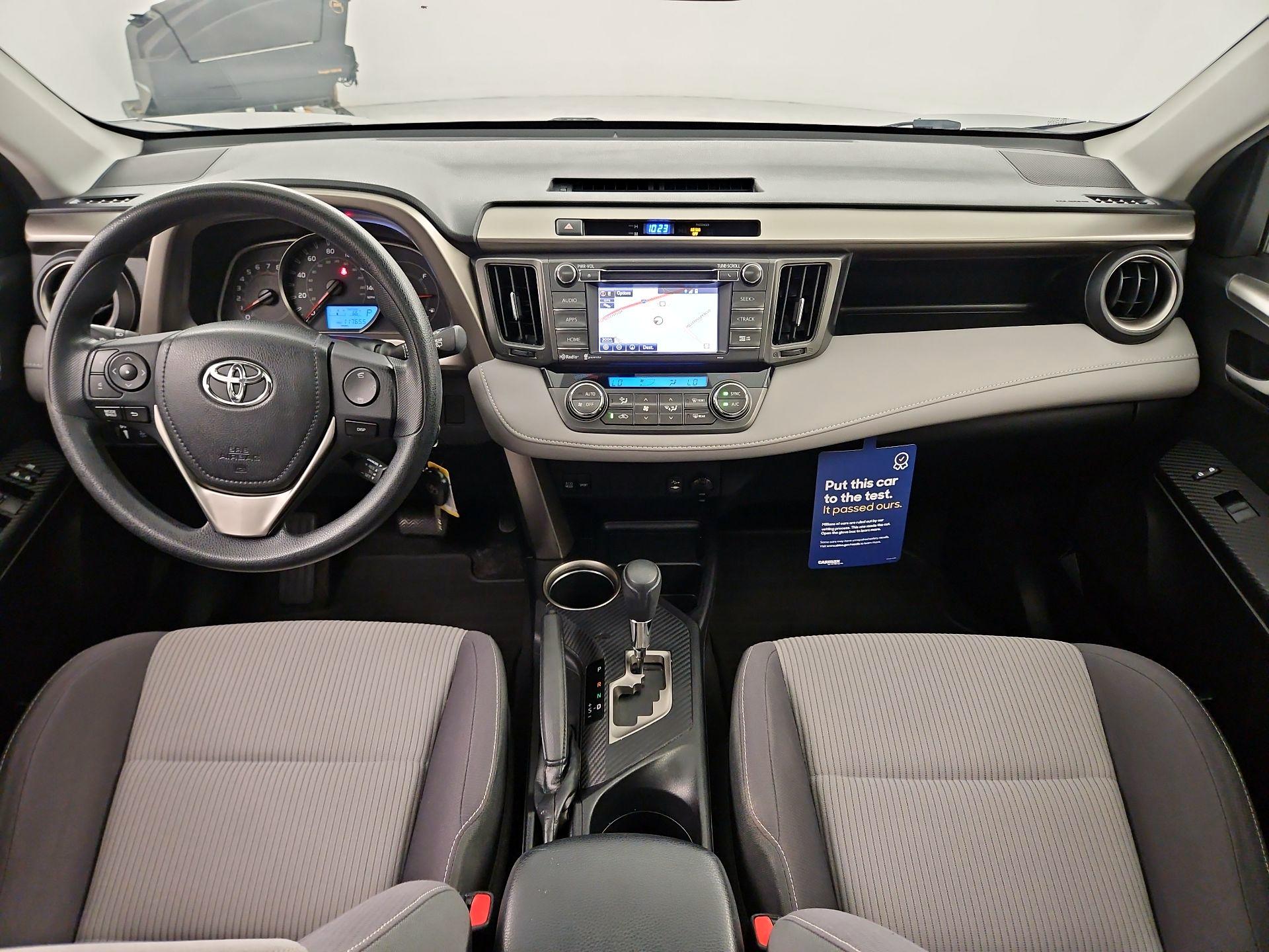 Thumbnail: 2015 Toyota RAV4 - 9