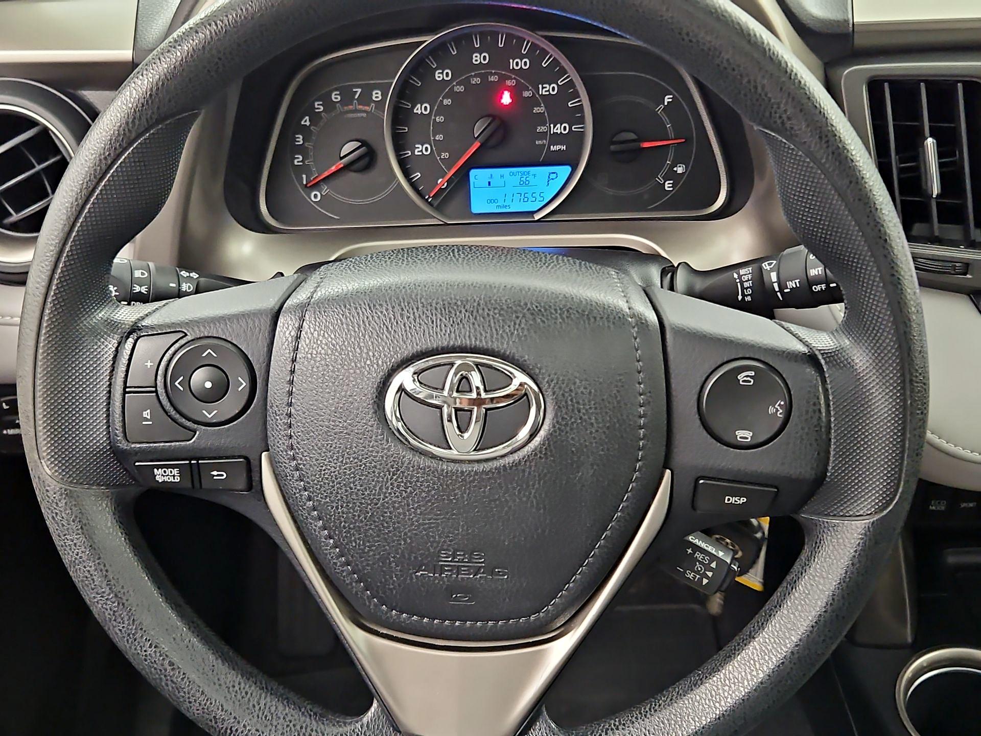 Thumbnail: 2015 Toyota RAV4 - 10