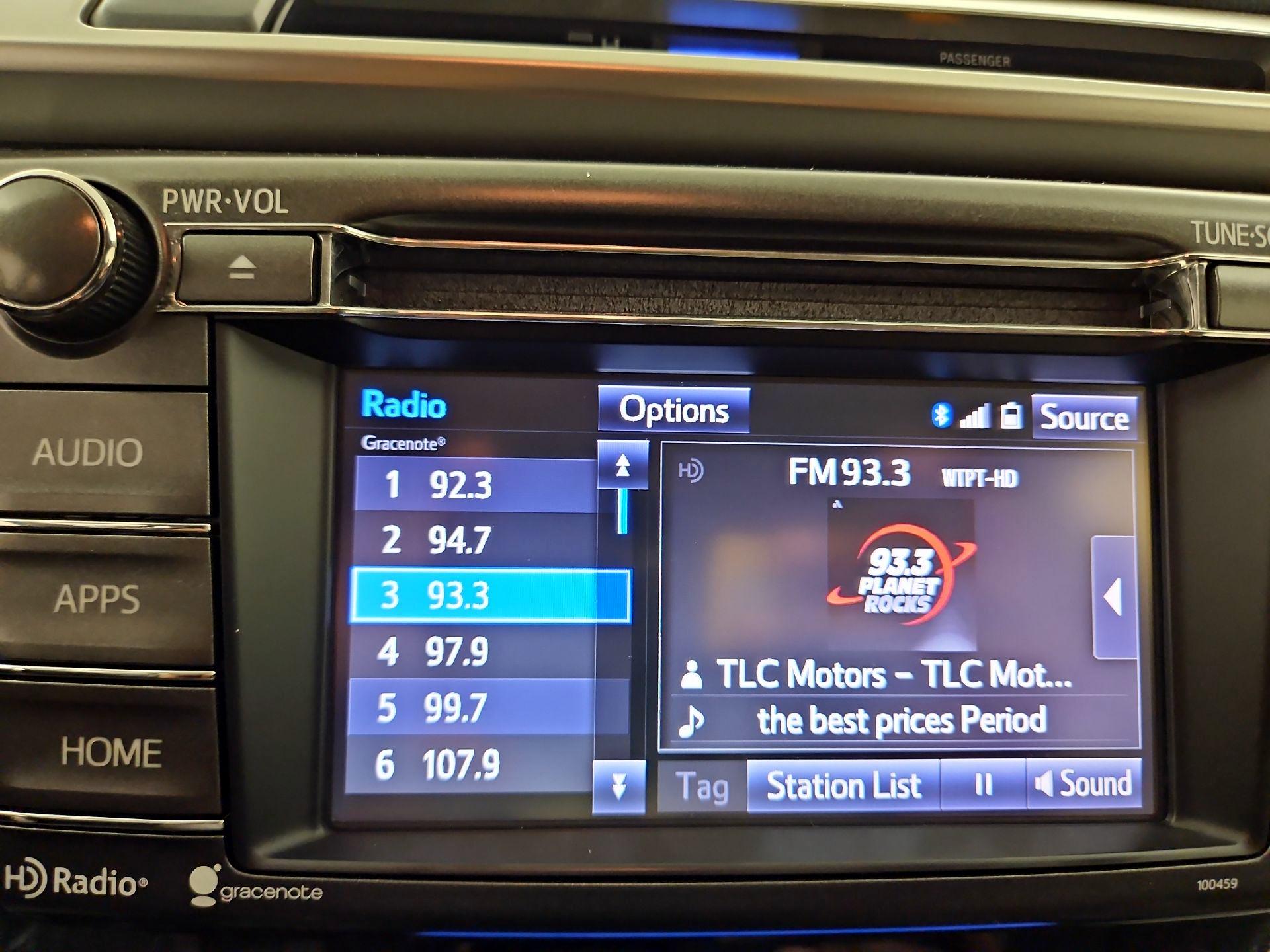 Thumbnail: 2015 Toyota RAV4 - 16