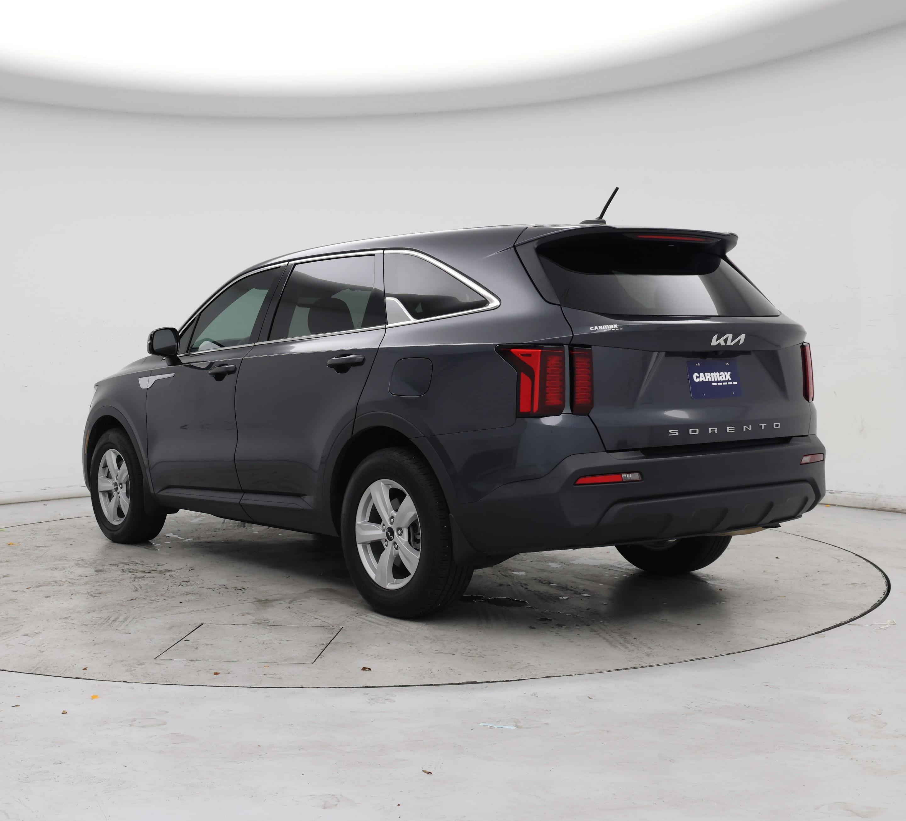 Thumbnail: 2022 Kia Sorento - 2