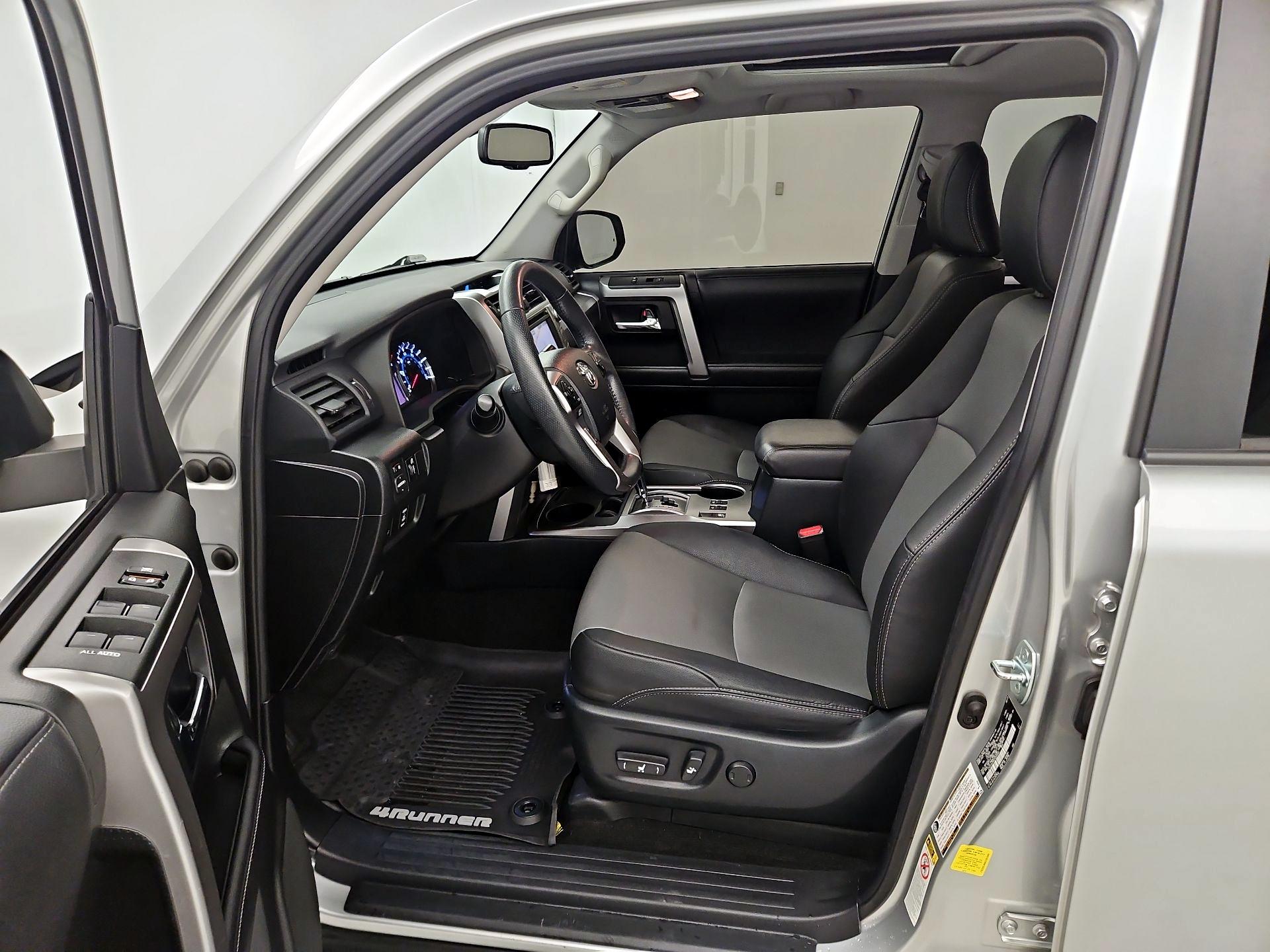Thumbnail: 2019 Toyota 4Runner - 11