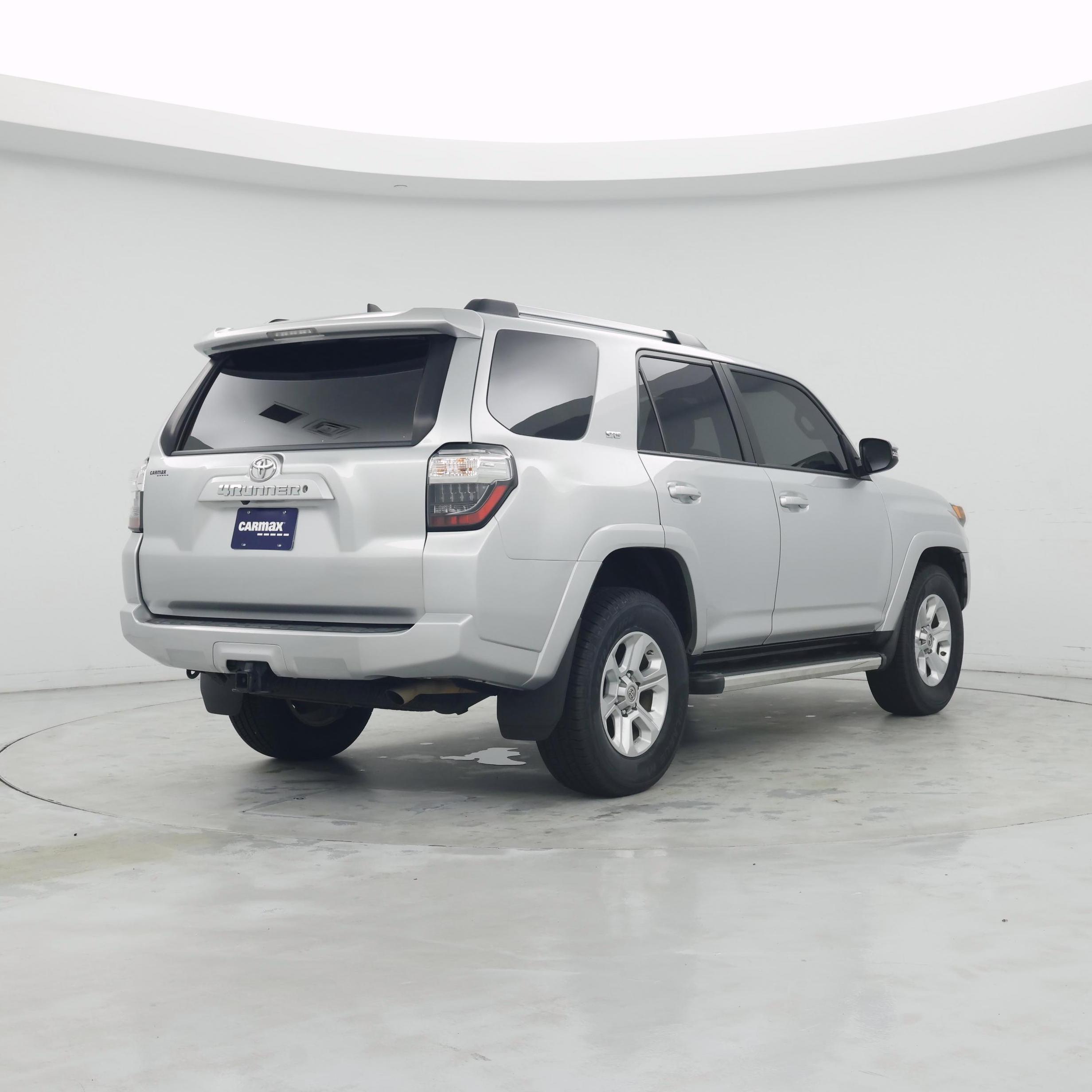 Thumbnail: 2019 Toyota 4Runner - 8