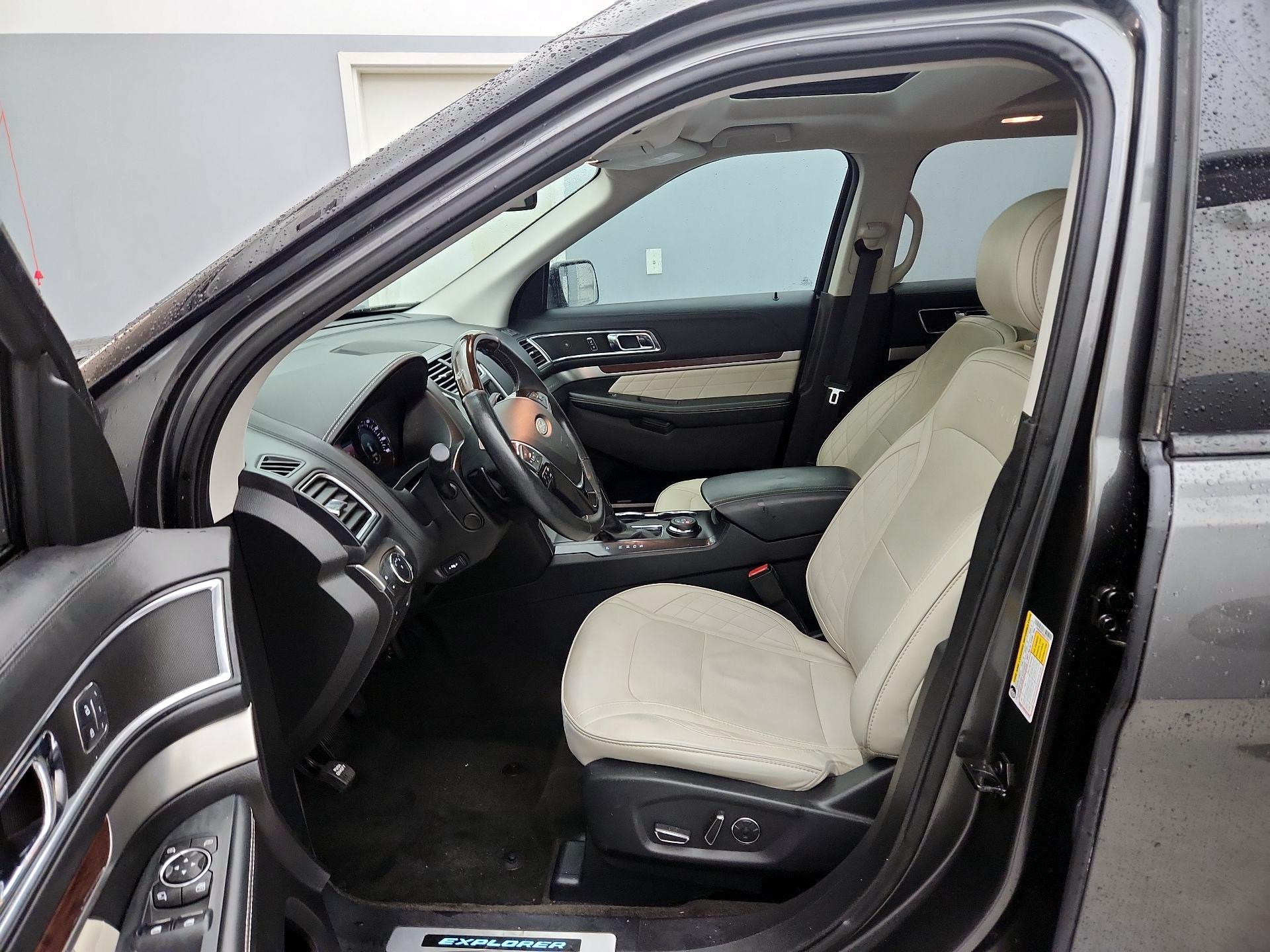 Thumbnail: 2017 Ford Explorer - 11