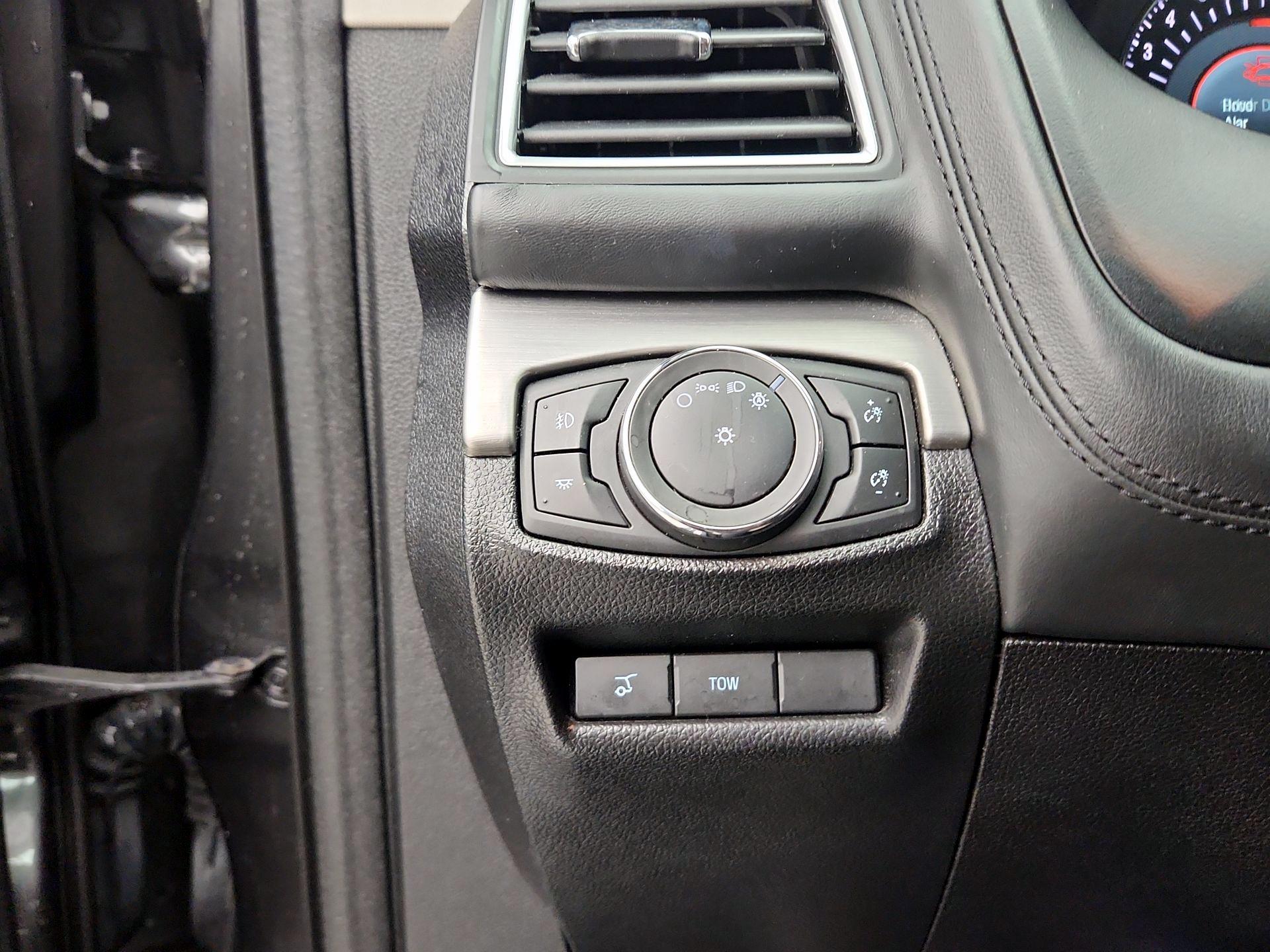 Thumbnail: 2017 Ford Explorer - 13