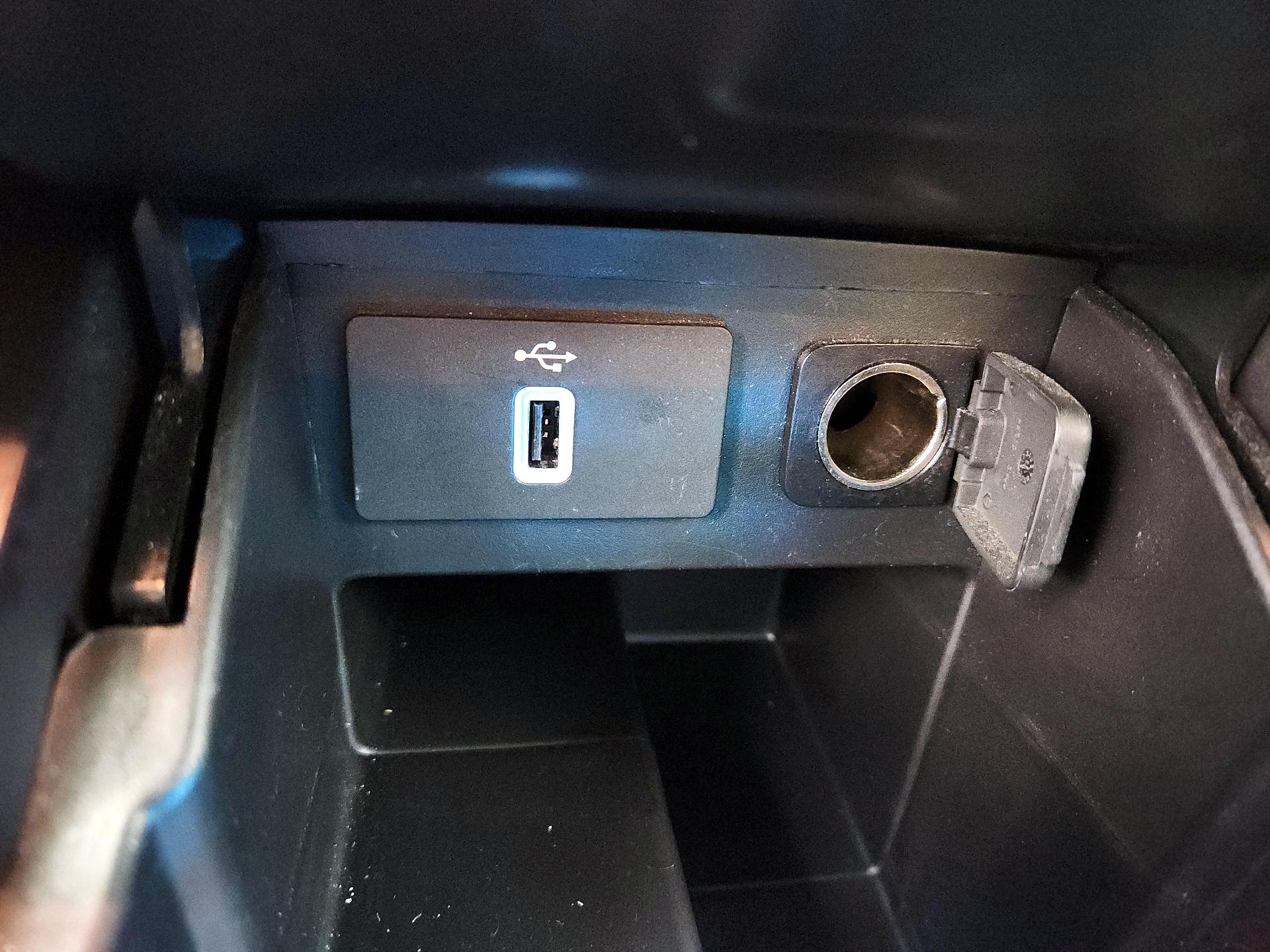 Thumbnail: 2017 Ford Explorer - 19