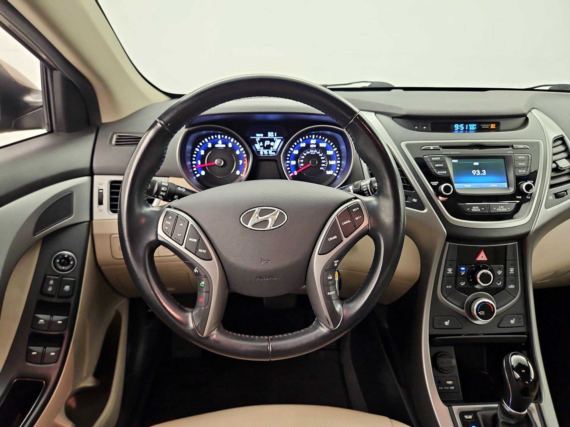Thumbnail: 2014 Hyundai Elantra - 10