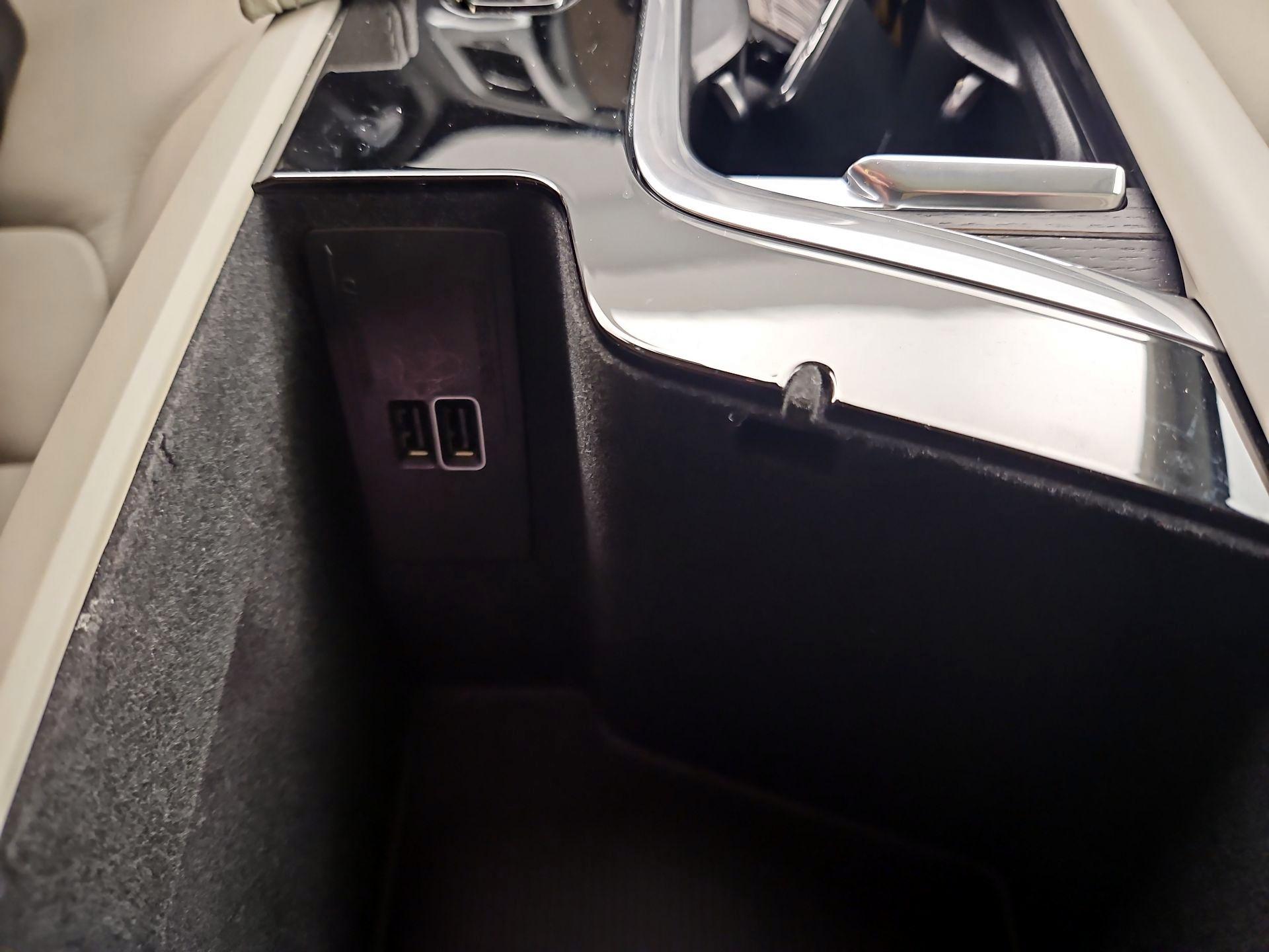 Thumbnail: 2020 Volvo XC90 - 19