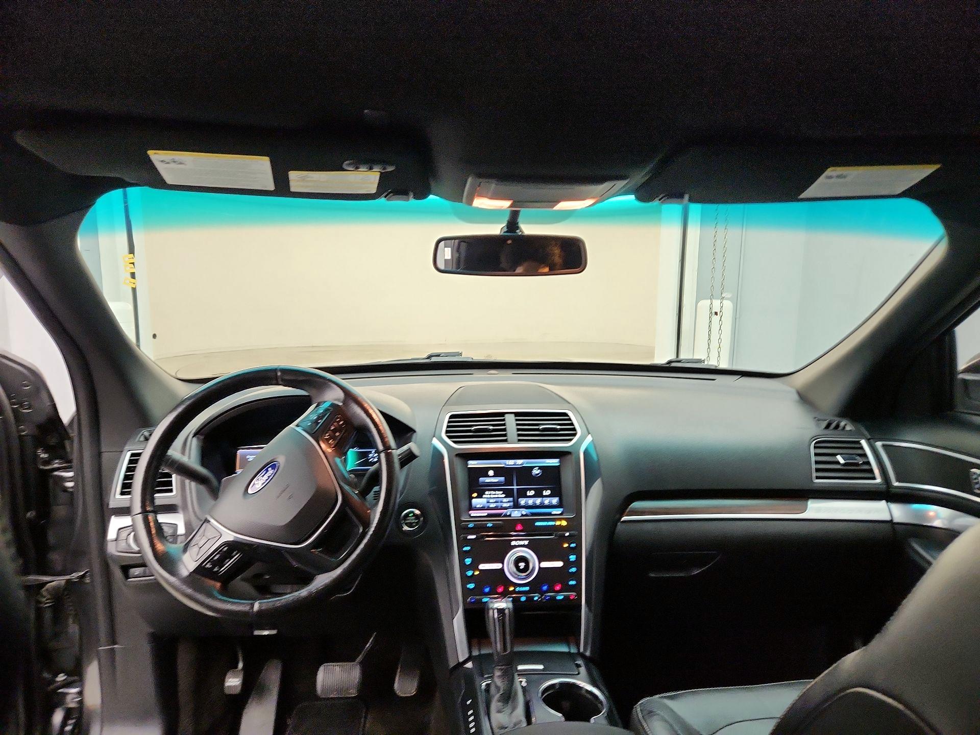 Thumbnail: 2016 Ford Explorer - 9