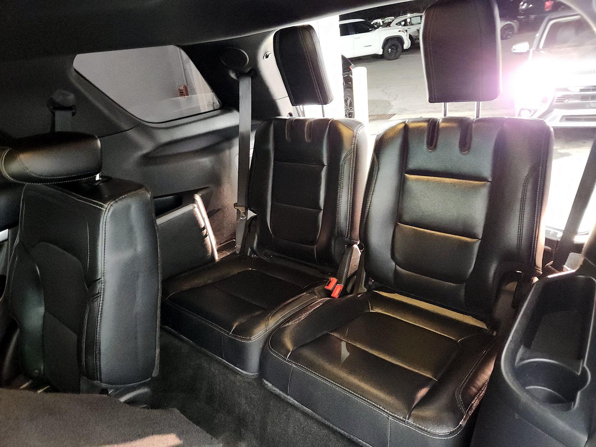 Thumbnail: 2016 Ford Explorer - 20