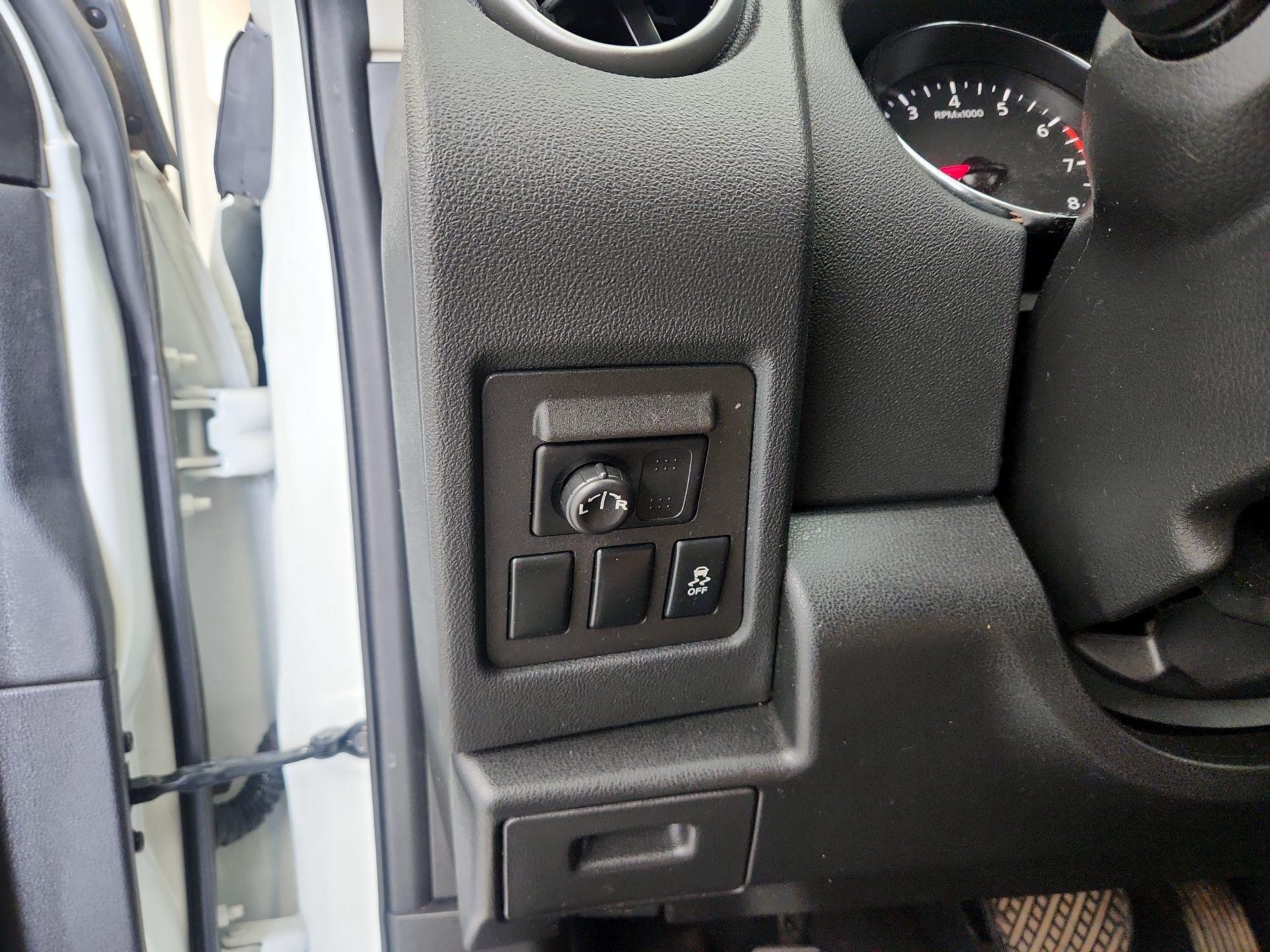 Thumbnail: 2015 Nissan Rogue - 13