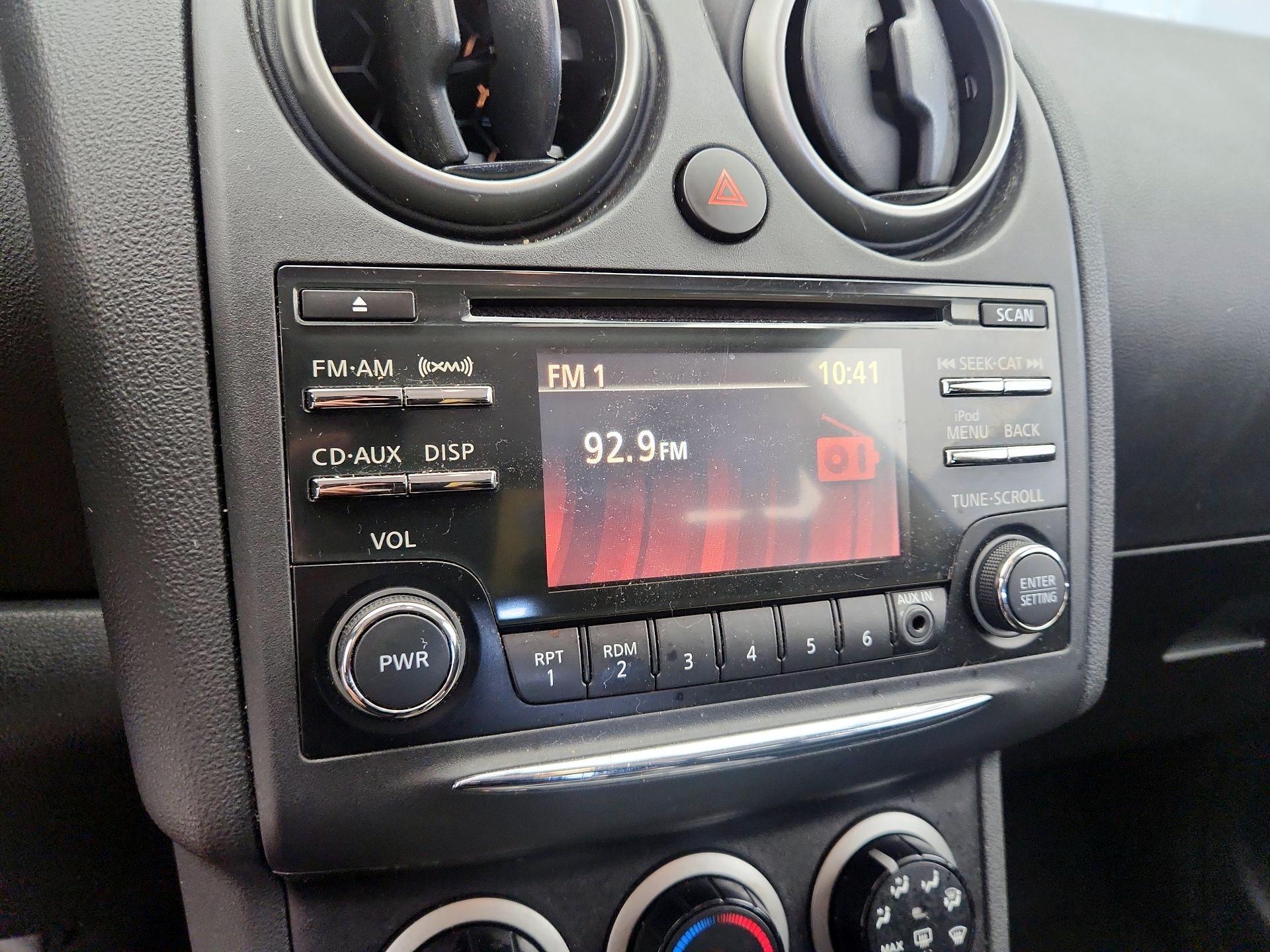 Thumbnail: 2015 Nissan Rogue - 15