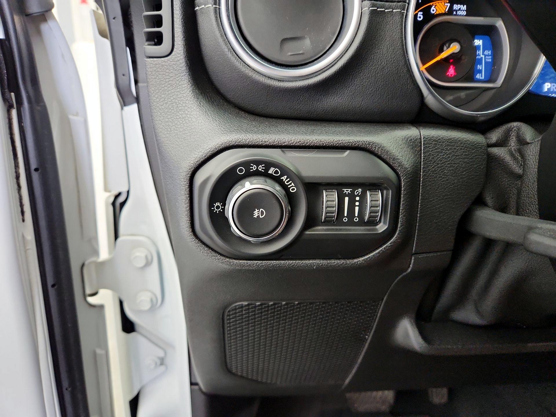 Thumbnail: 2020 Jeep Wrangler - 13