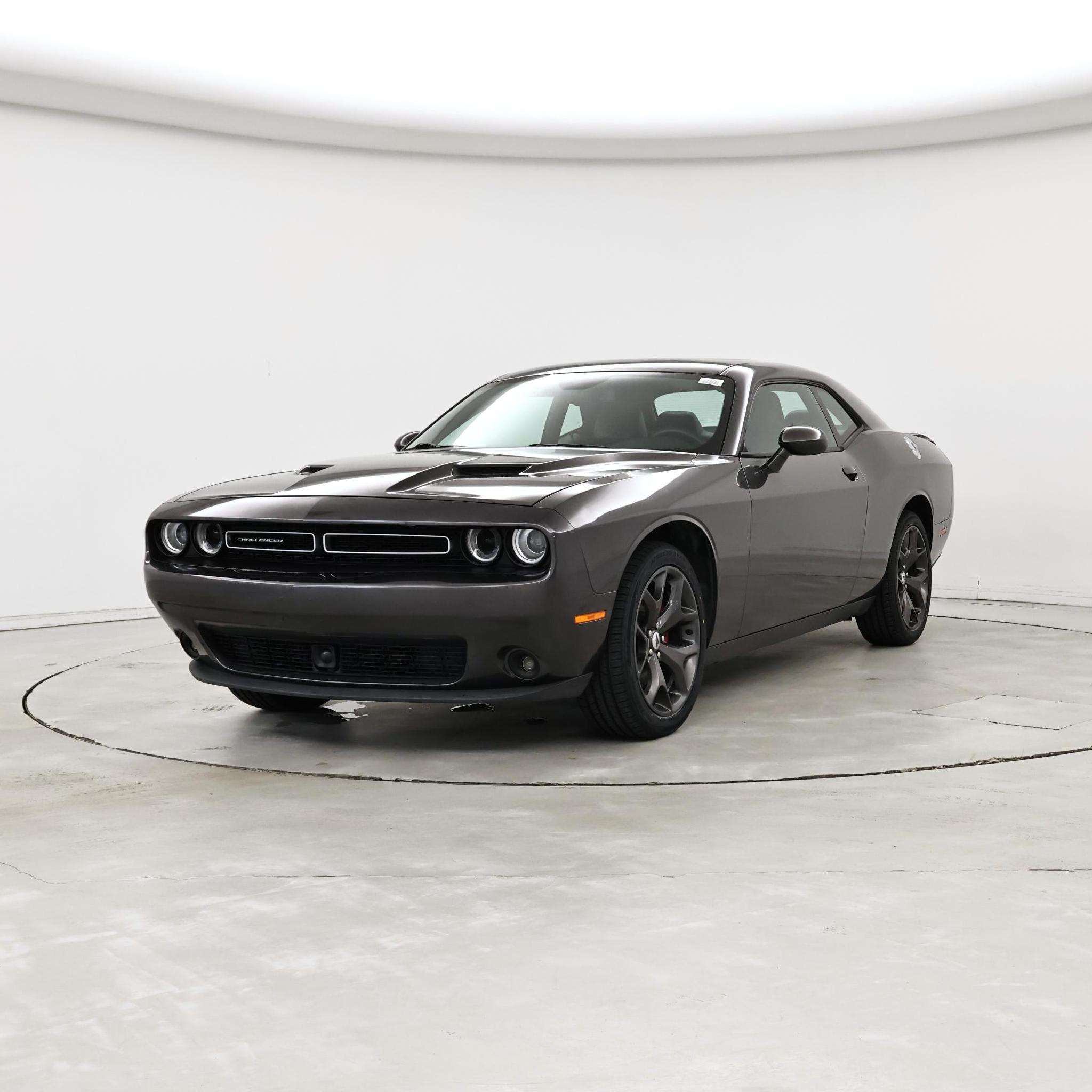 Thumbnail: 2018 Dodge Challenger - 4