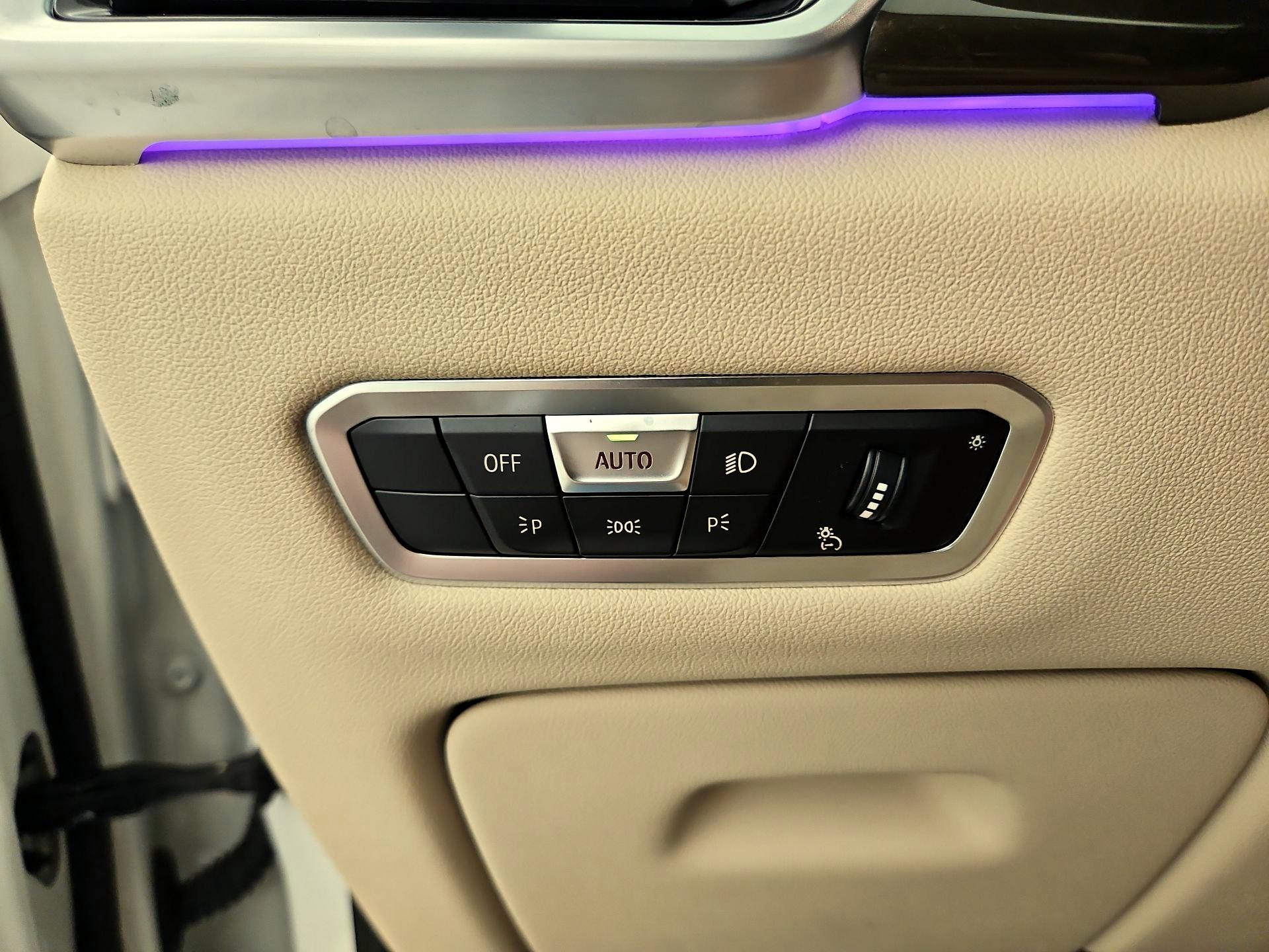 Thumbnail: 2022 BMW X5 - 13