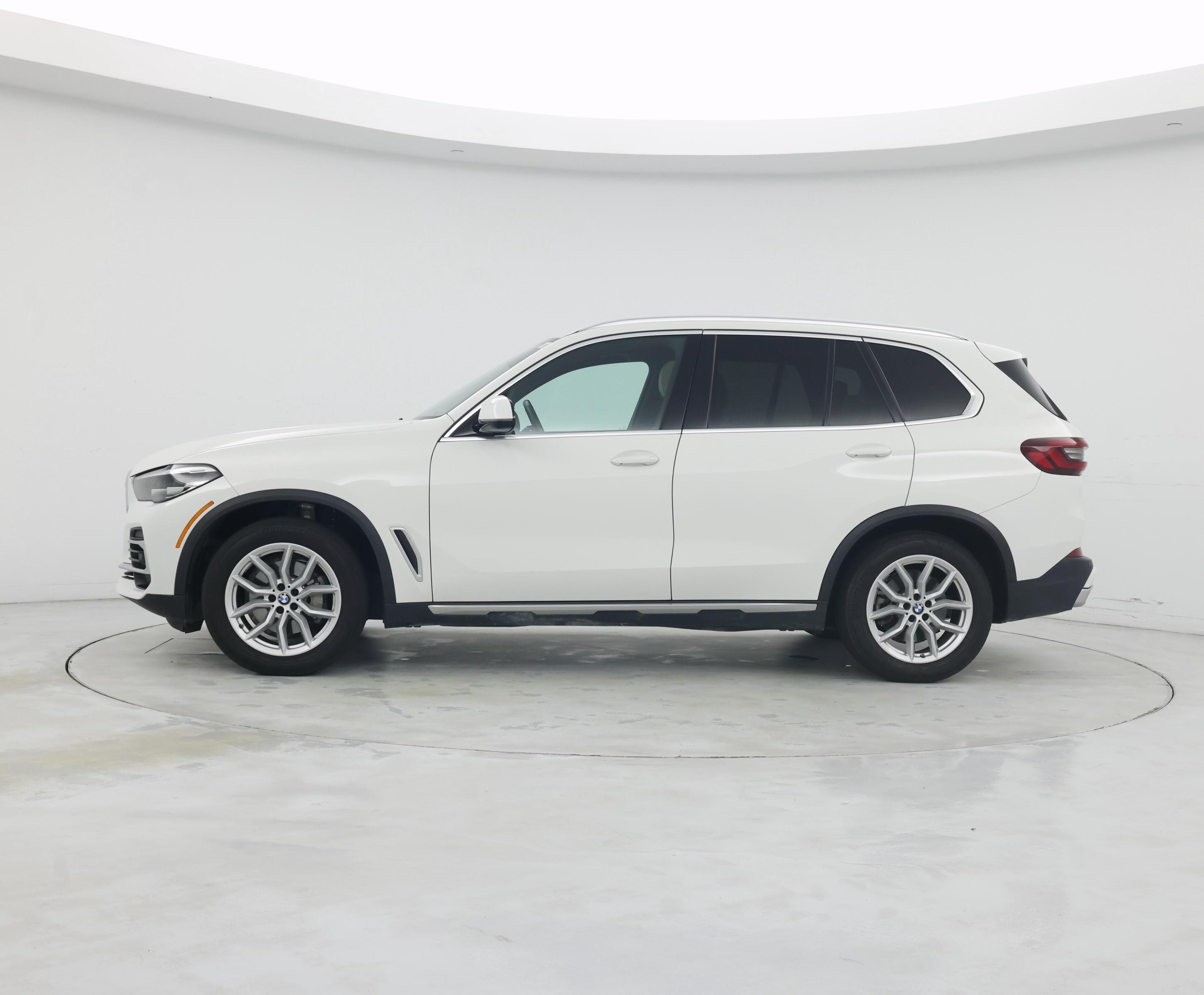 Thumbnail: 2022 BMW X5 - 3