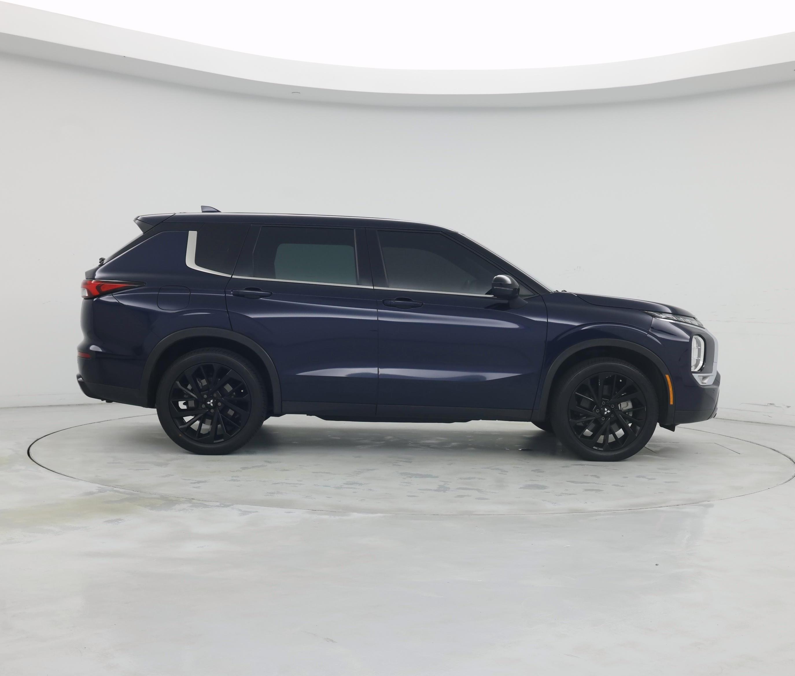 Thumbnail: 2022 Mitsubishi Outlander - 7