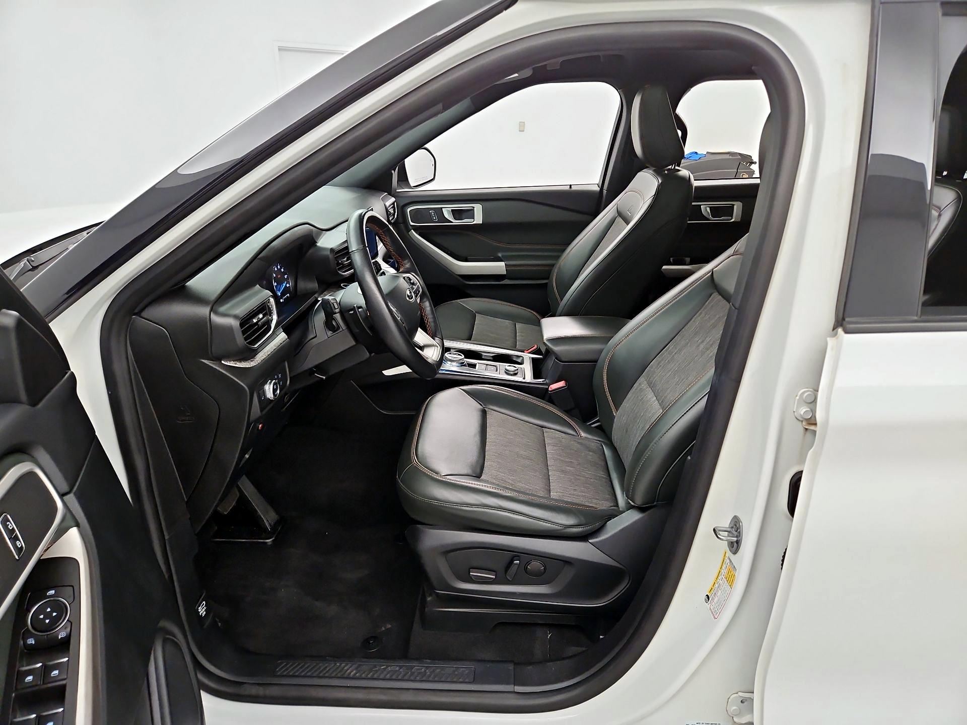 Thumbnail: 2022 Ford Explorer - 11