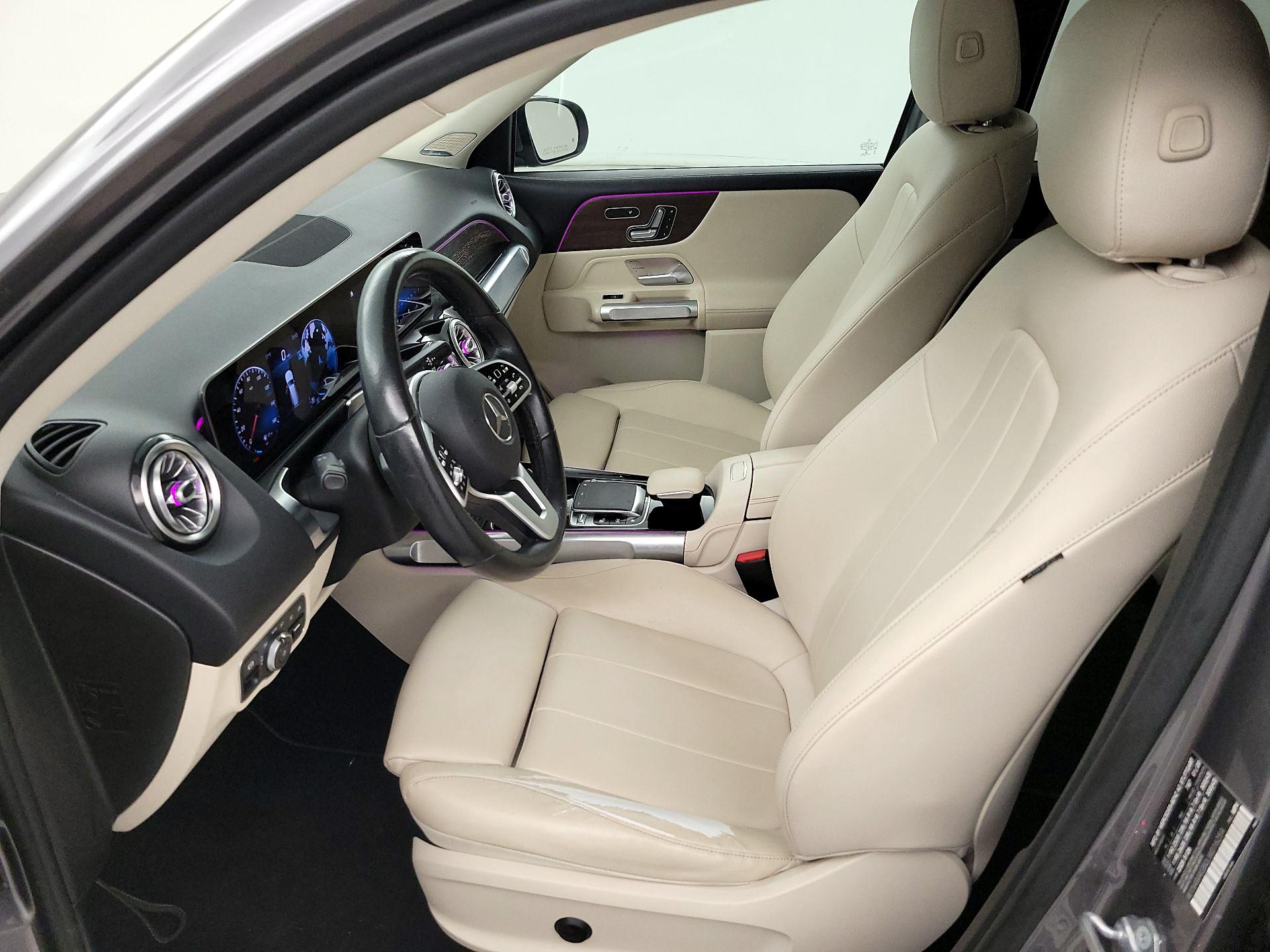 Thumbnail: 2020 Mercedes-Benz GLB - 9