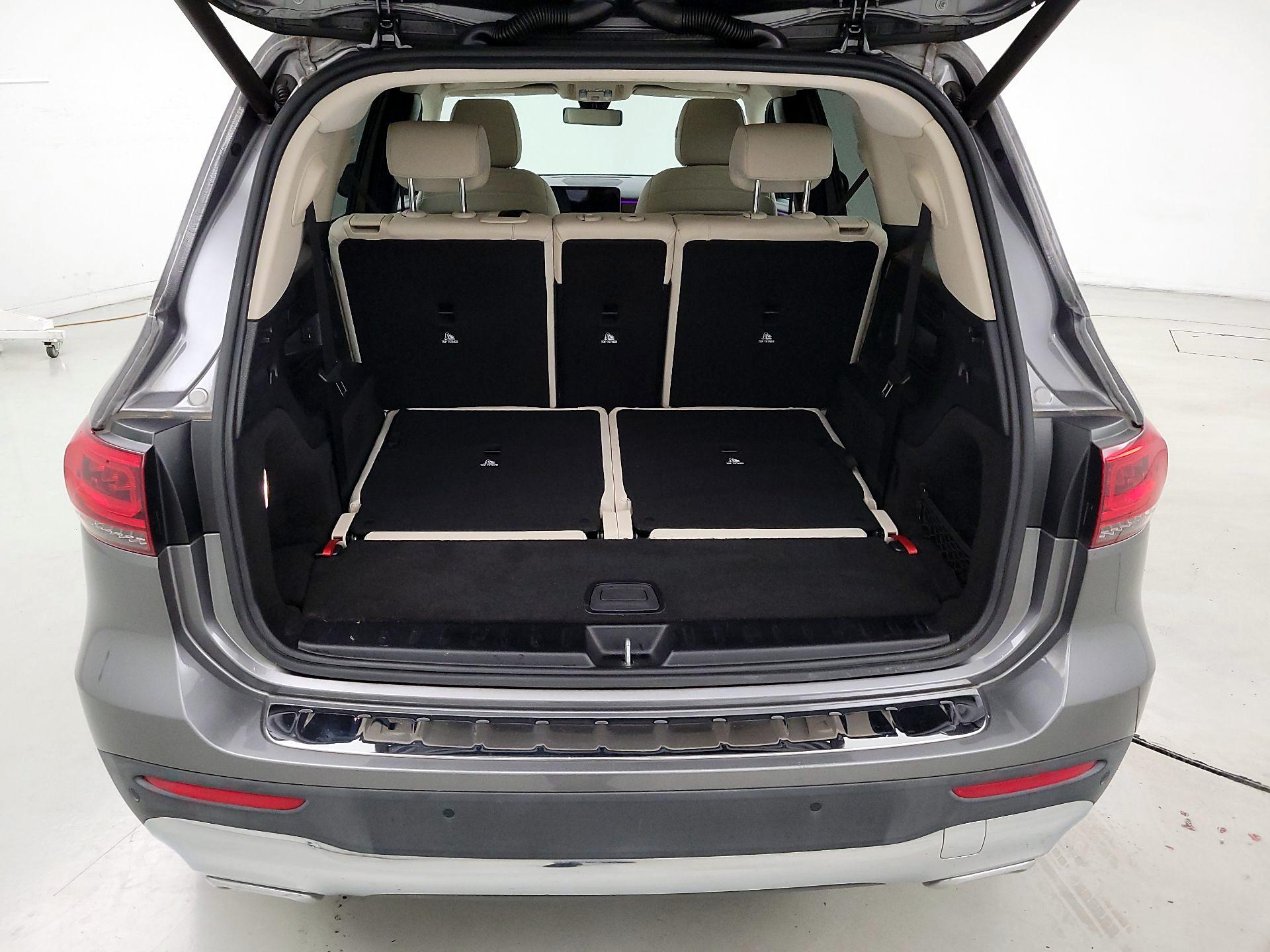 Thumbnail: 2020 Mercedes-Benz GLB - 19