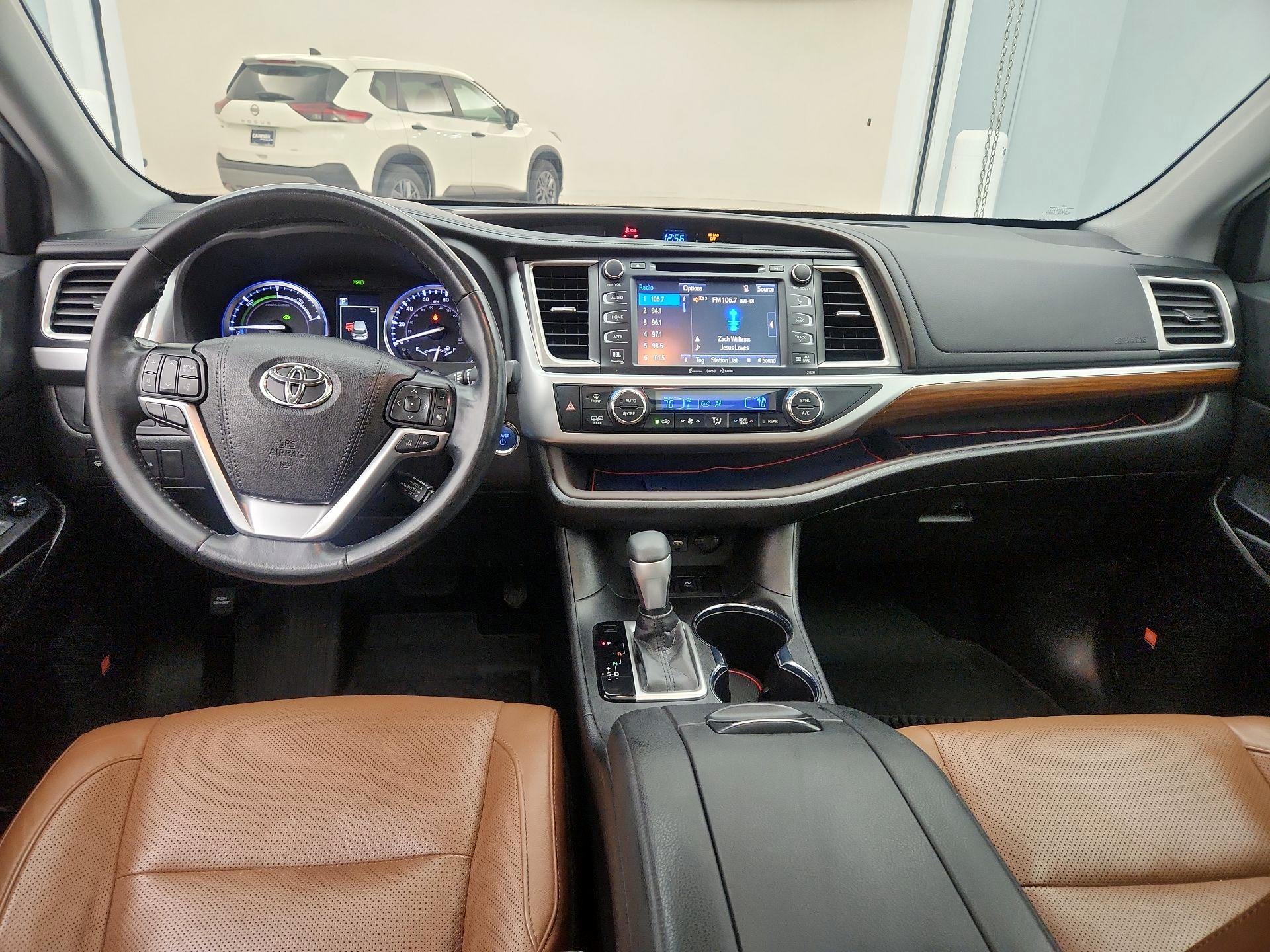 Thumbnail: 2019 Toyota Highlander - 9