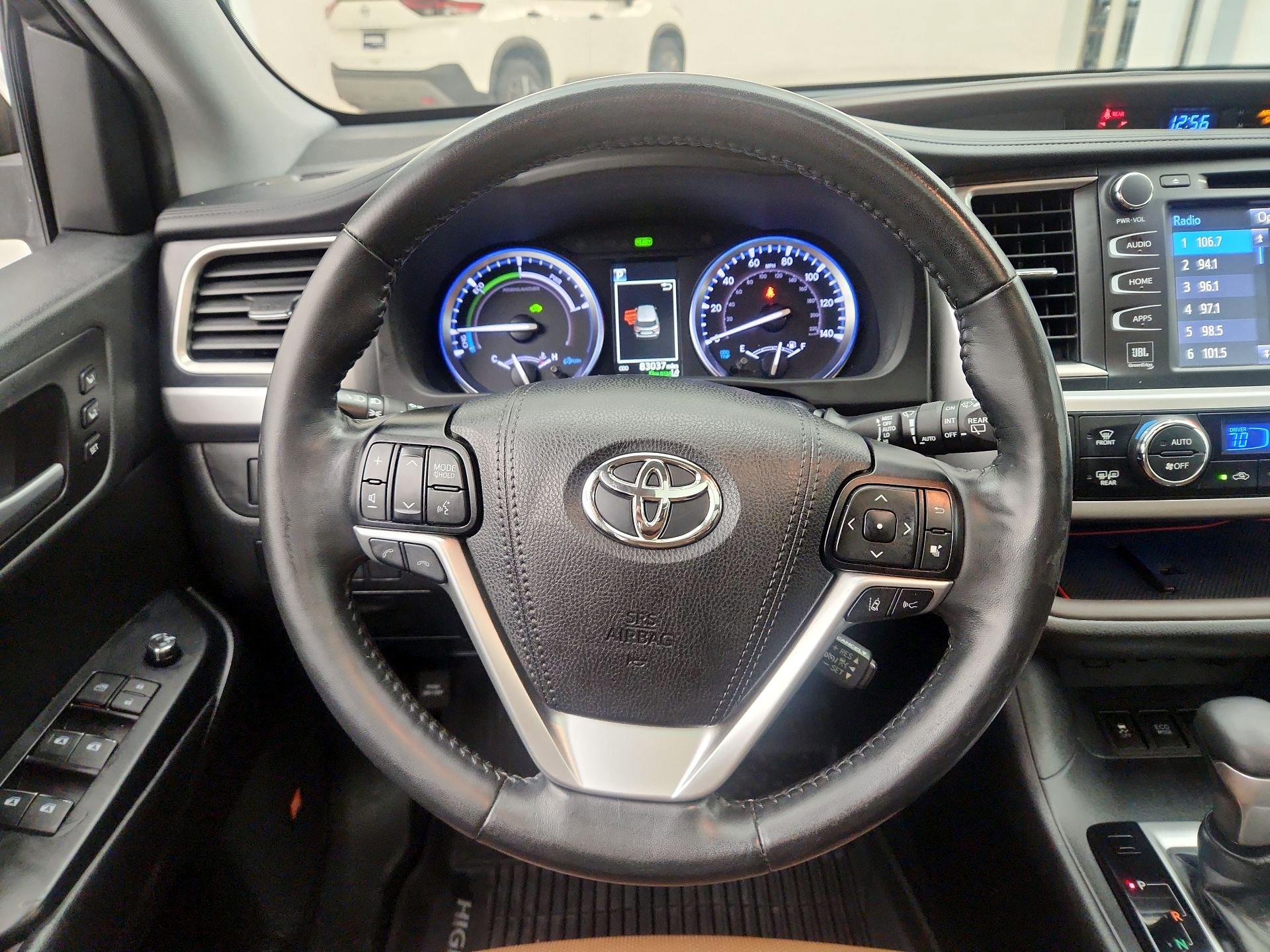 Thumbnail: 2019 Toyota Highlander - 10