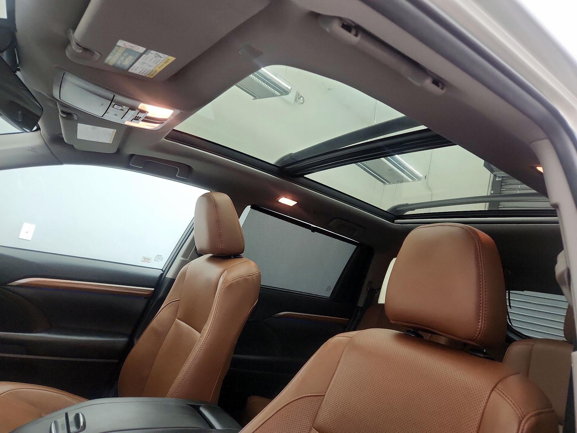 Thumbnail: 2019 Toyota Highlander - 11