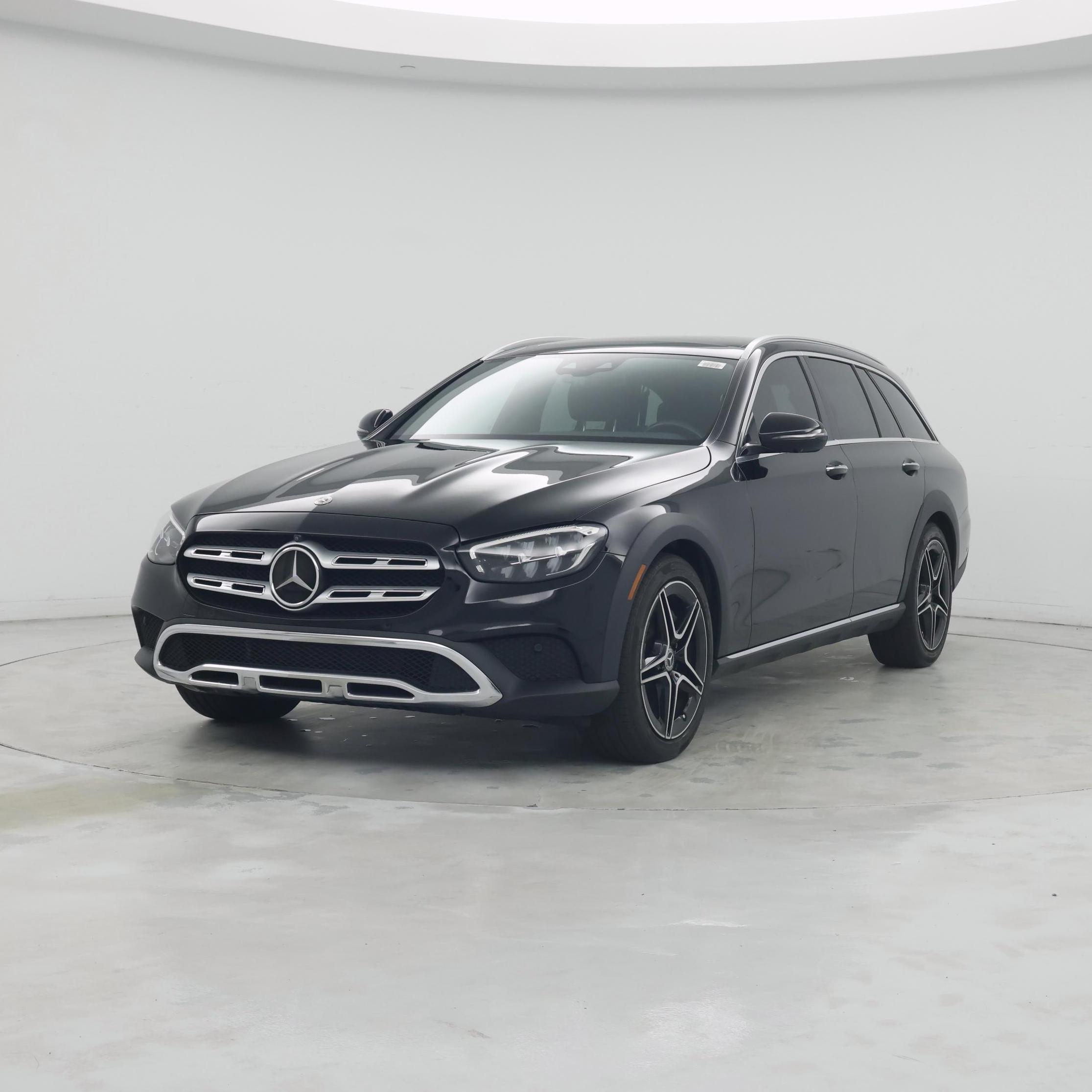 Thumbnail: 2023 Mercedes-Benz E-Class - 4
